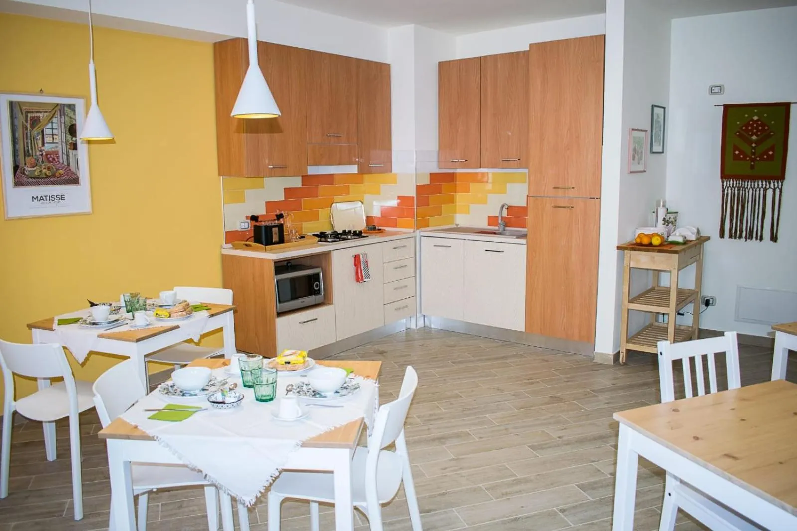 Kitchen or kitchenette in B&B Fleurs