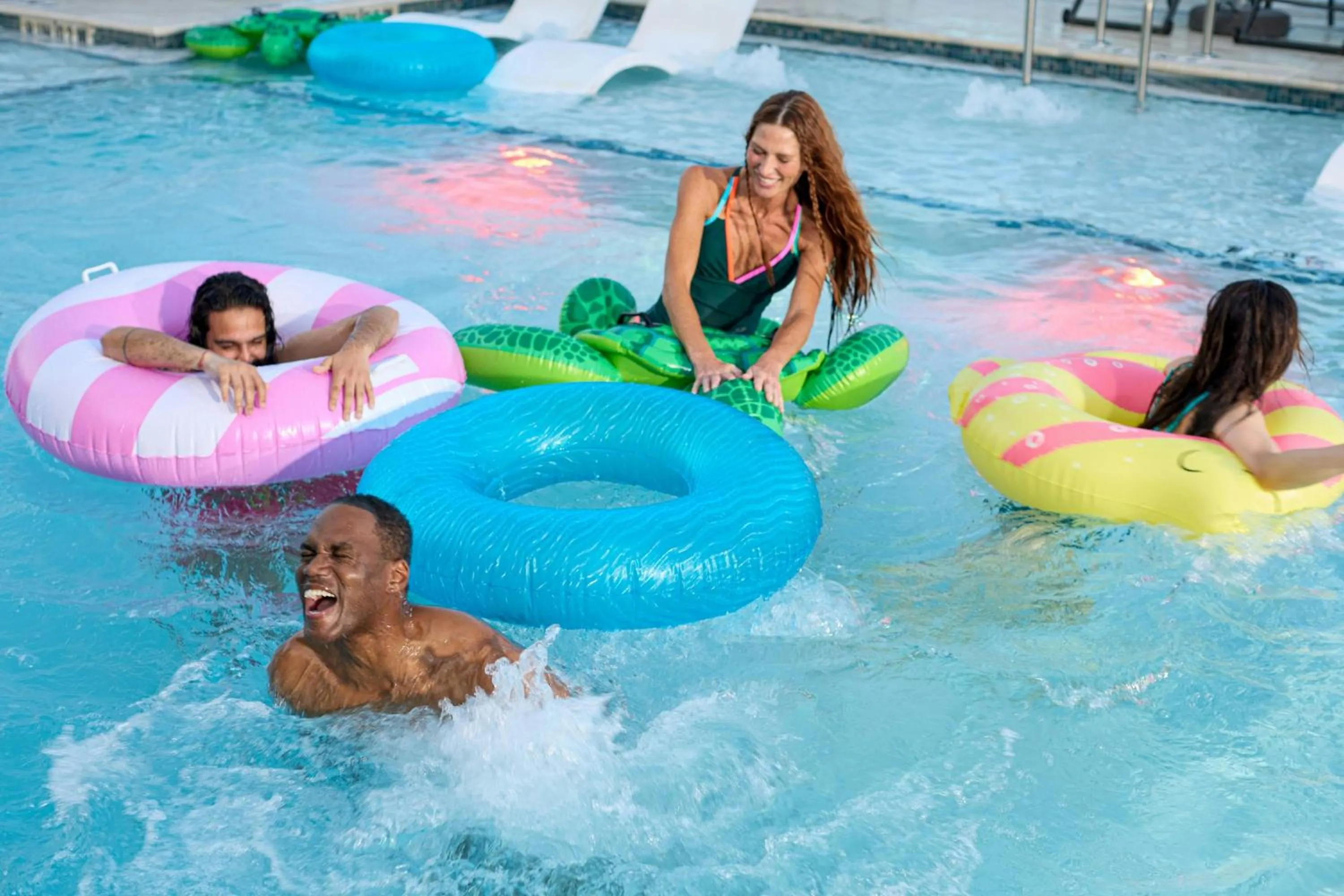 Area and facilities in Renaissance Daytona Beach Oceanfront Hotel