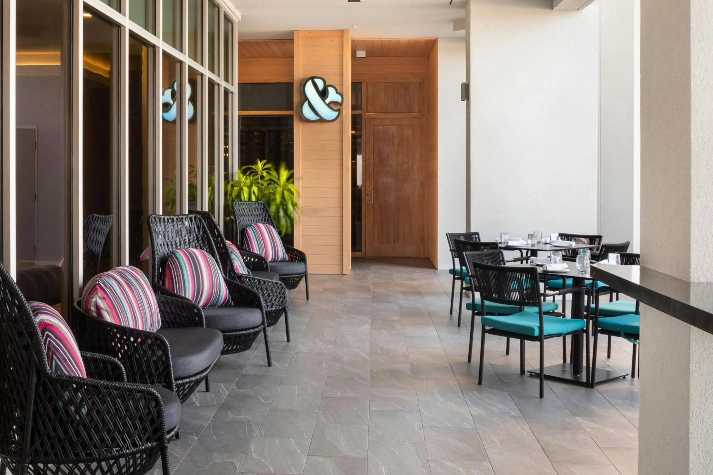 Restaurant/places to eat in Renaissance Daytona Beach Oceanfront Hotel