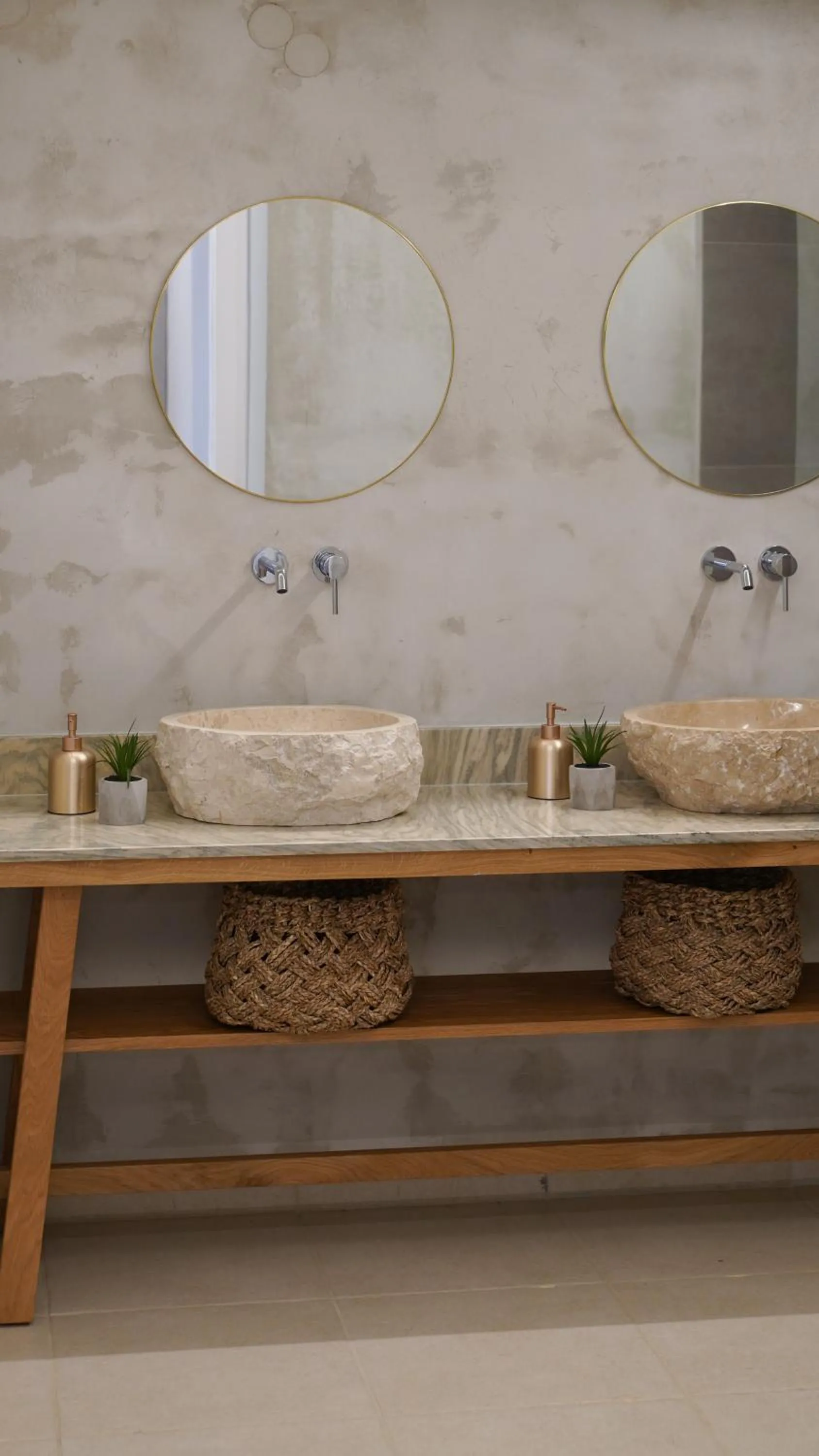 Bathroom in The Mini Beach Hotel