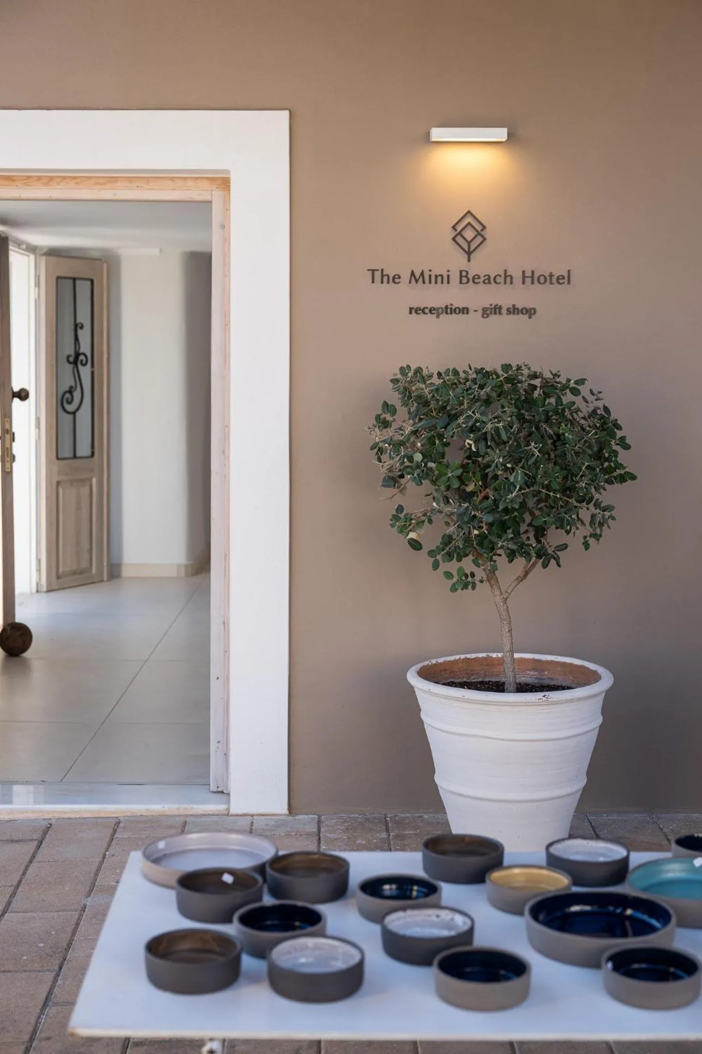 Lobby or reception in The Mini Beach Hotel