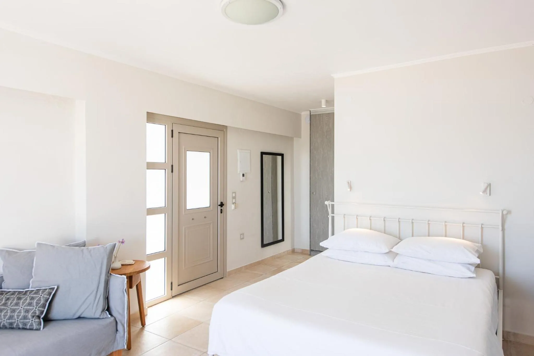 Photo of the whole room, Bed in The Mini Beach Hotel
