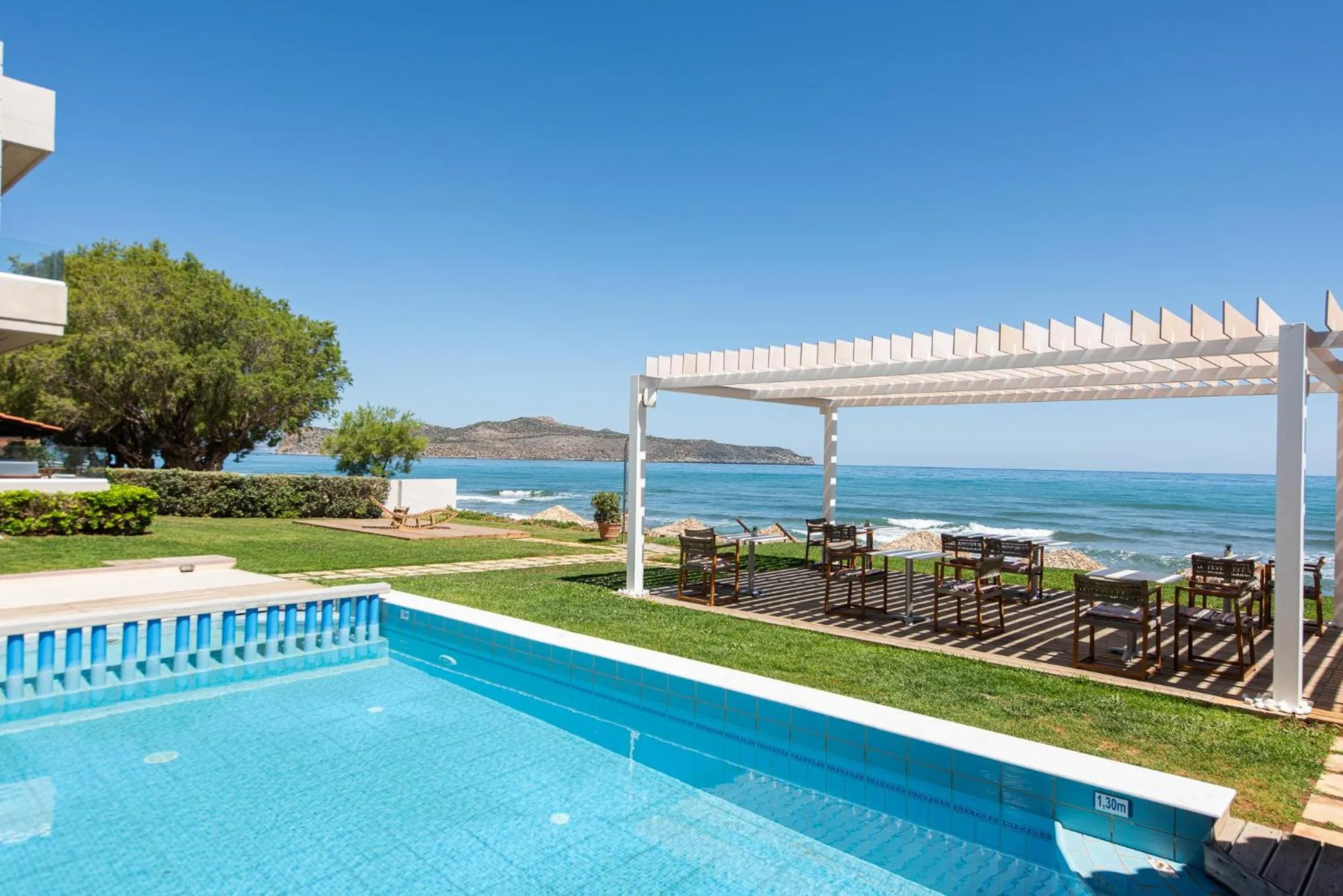Swimming pool in The Mini Beach Hotel