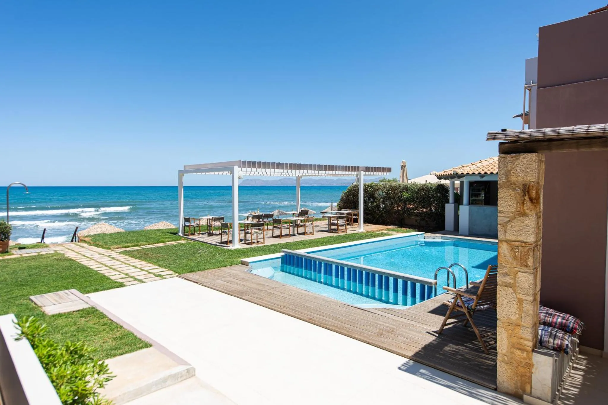 Swimming pool in The Mini Beach Hotel