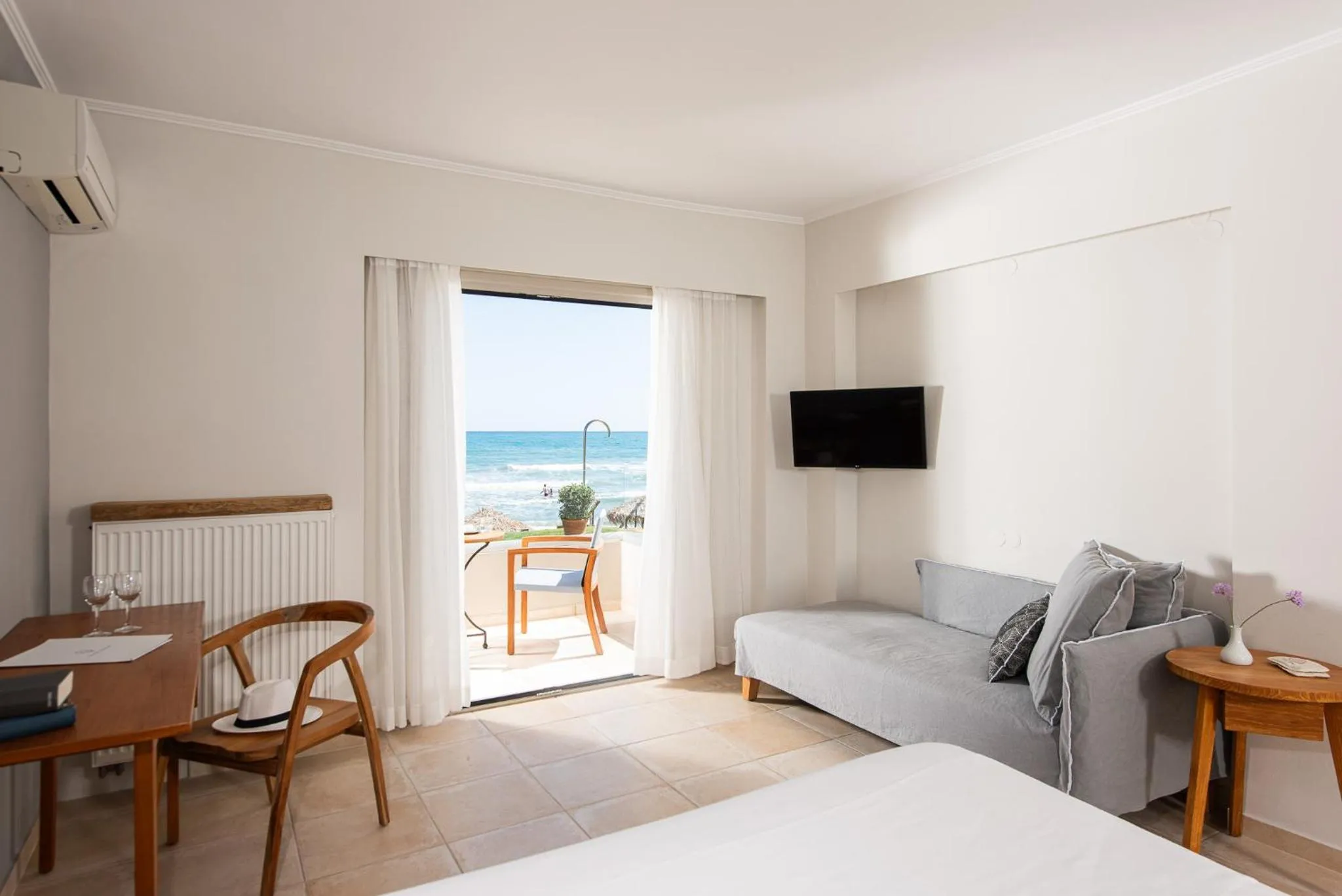 Photo of the whole room, Bed in The Mini Beach Hotel