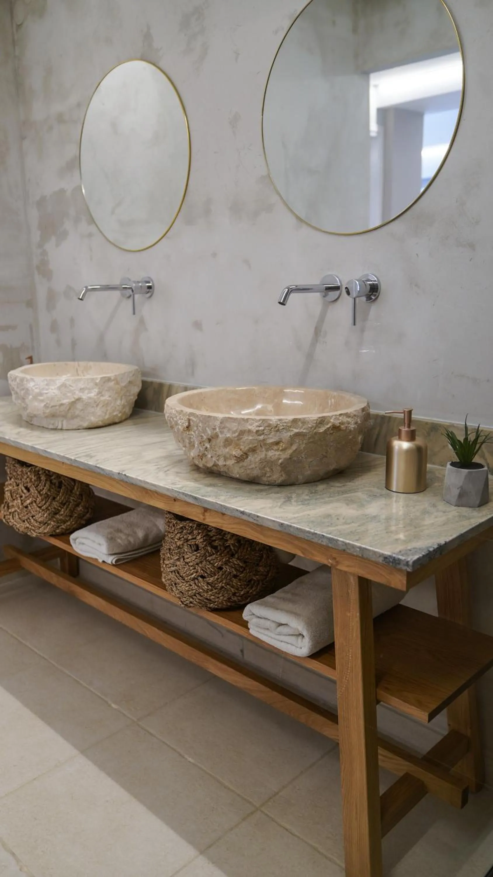 Bathroom in The Mini Beach Hotel