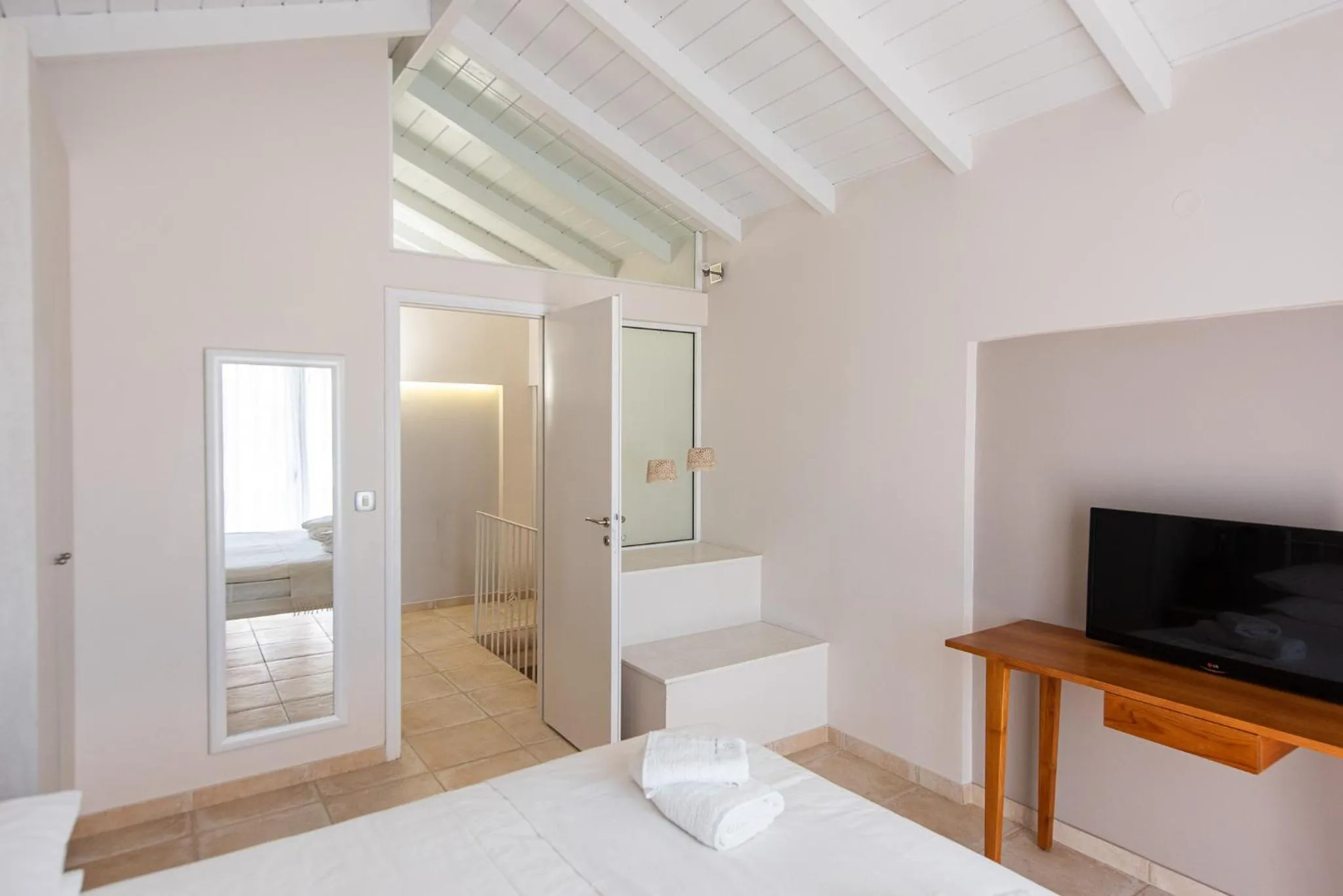 Bedroom, Bed in The Mini Beach Hotel