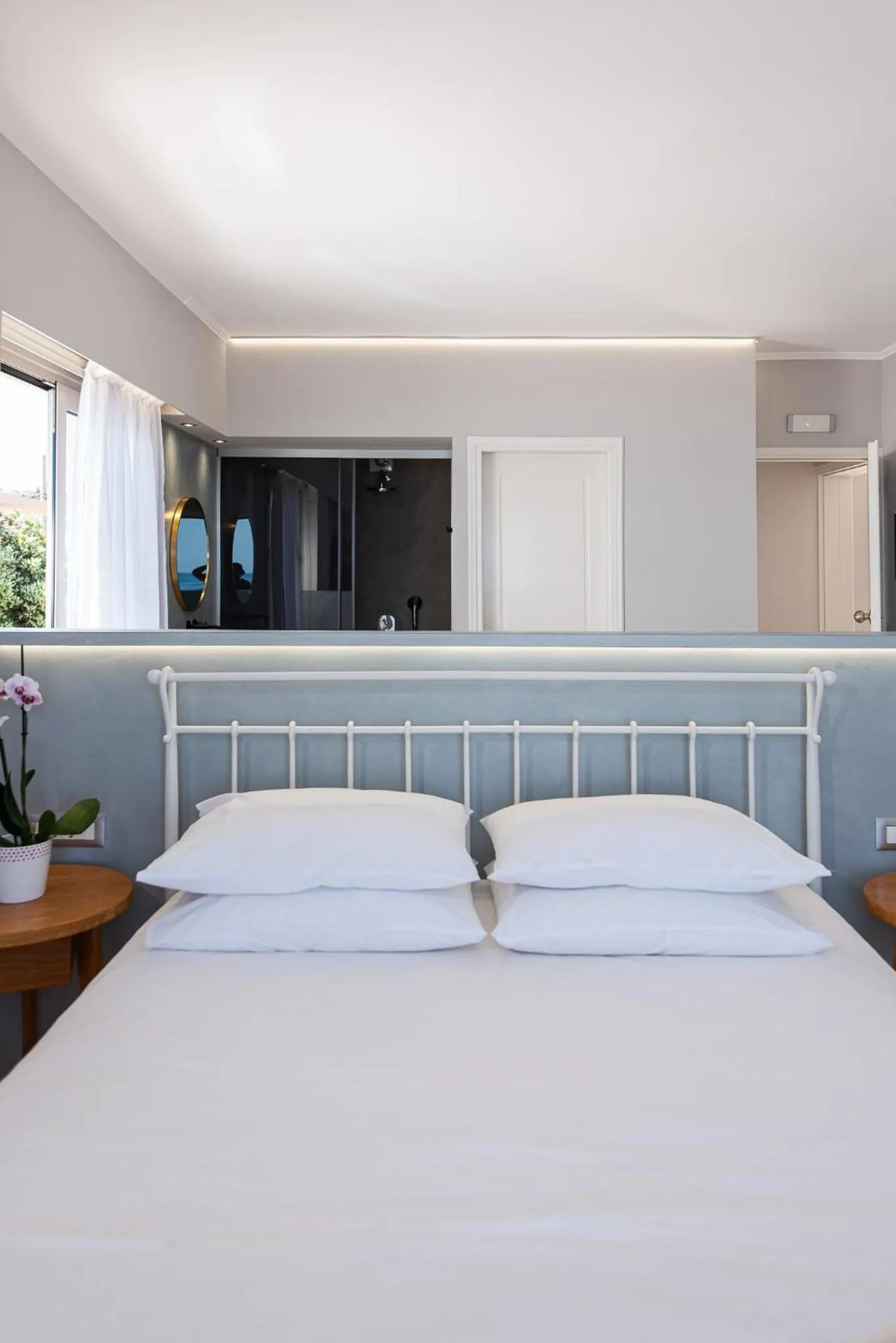 Bed in The Mini Beach Hotel