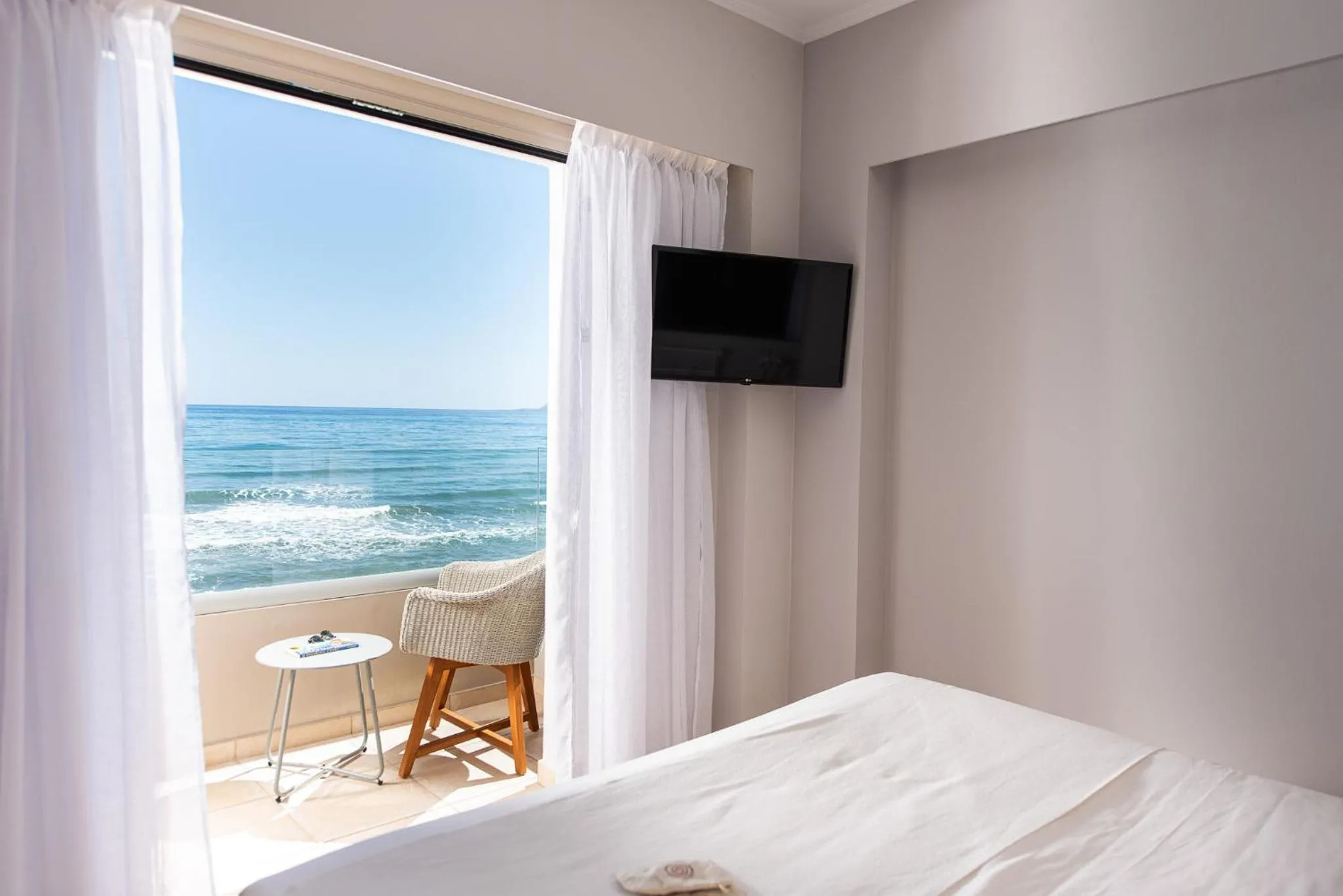 Photo of the whole room, Bed in The Mini Beach Hotel