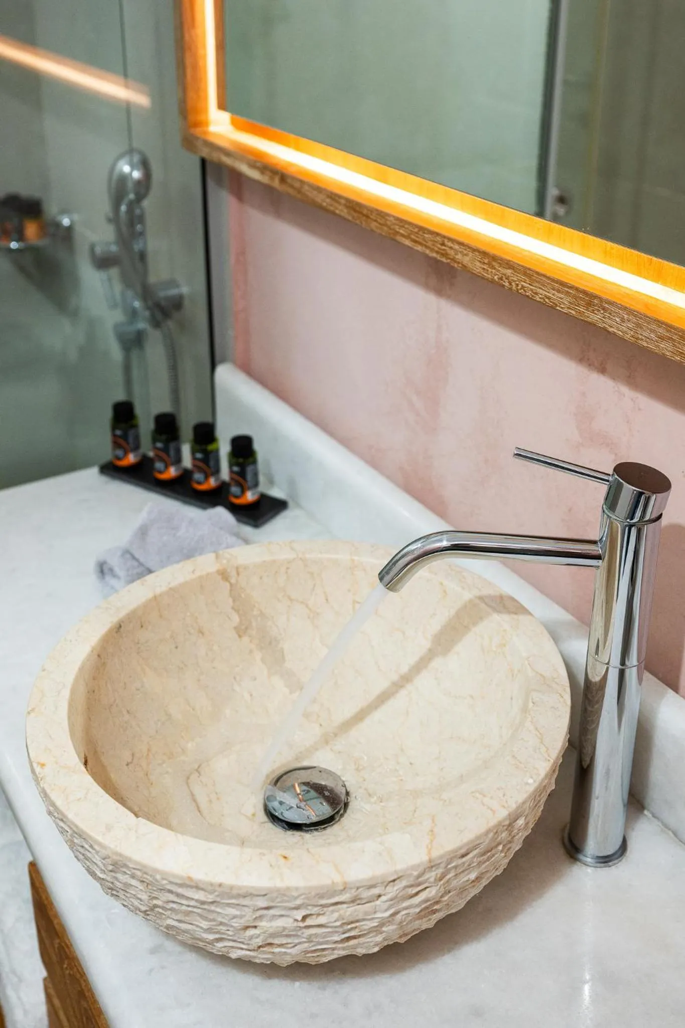 Bathroom in The Mini Beach Hotel
