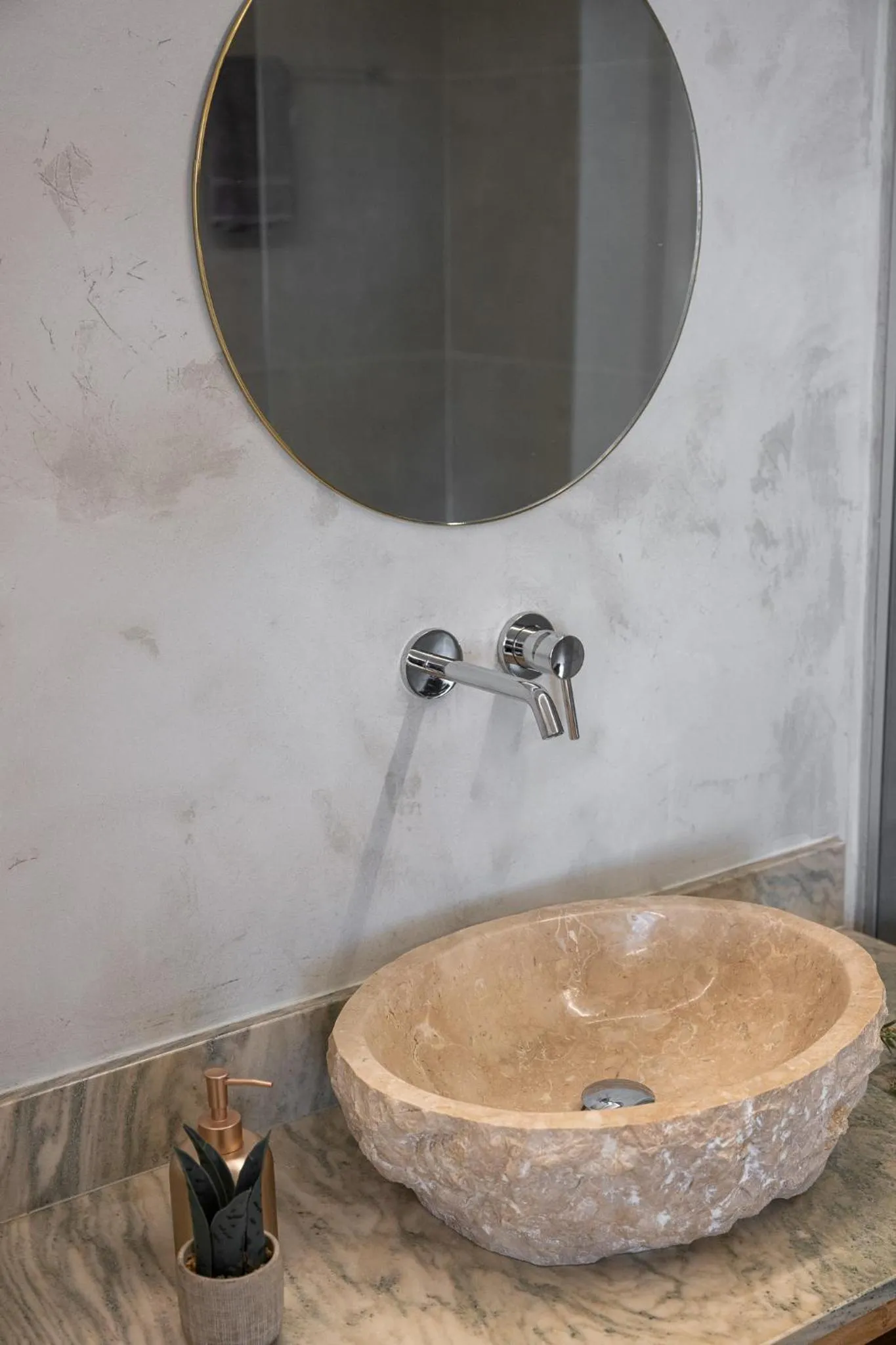 Bathroom in The Mini Beach Hotel