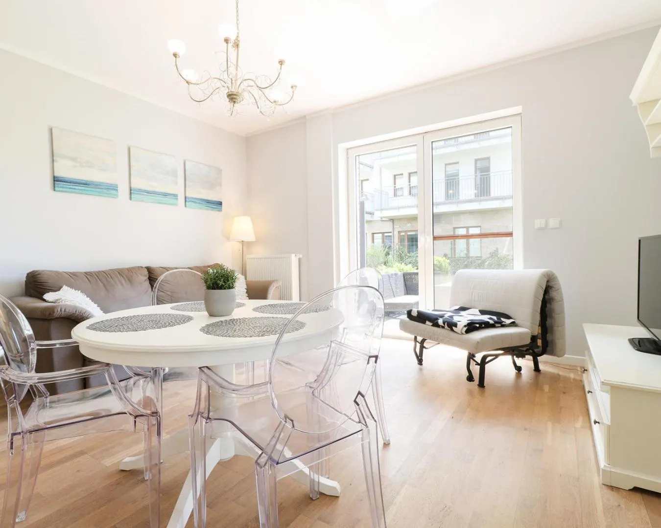 TV and multimedia in Pegaz Apartments by Baltic Home