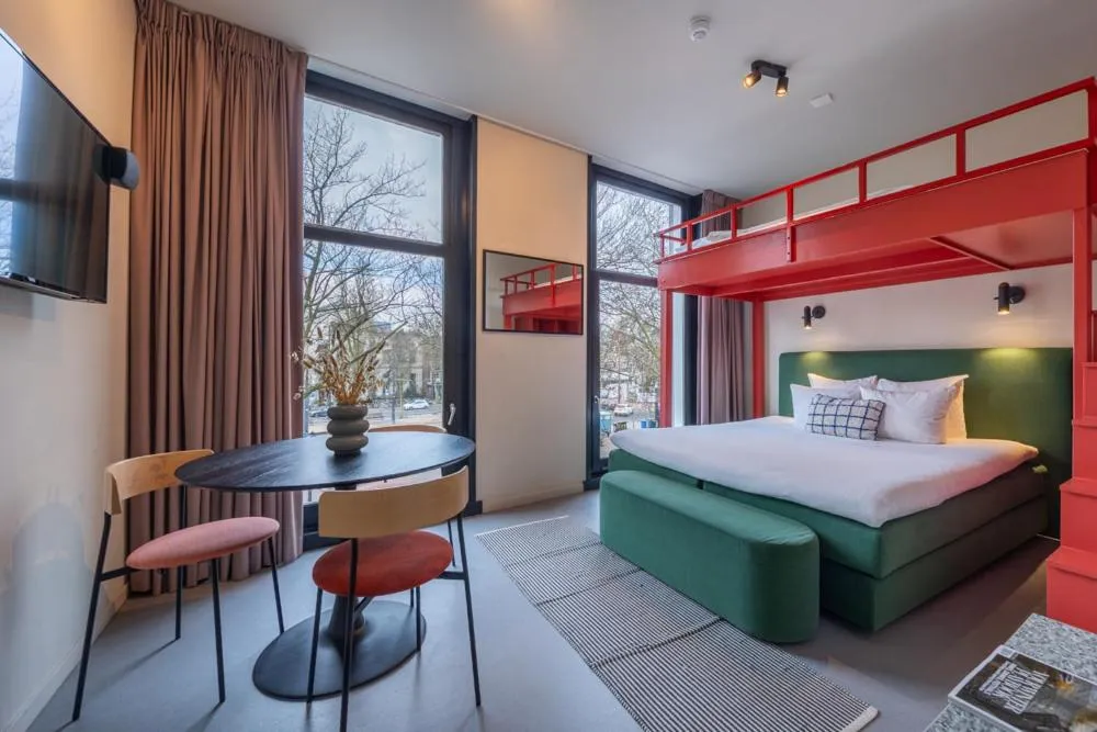 Bedroom, Bed in hotel emma next