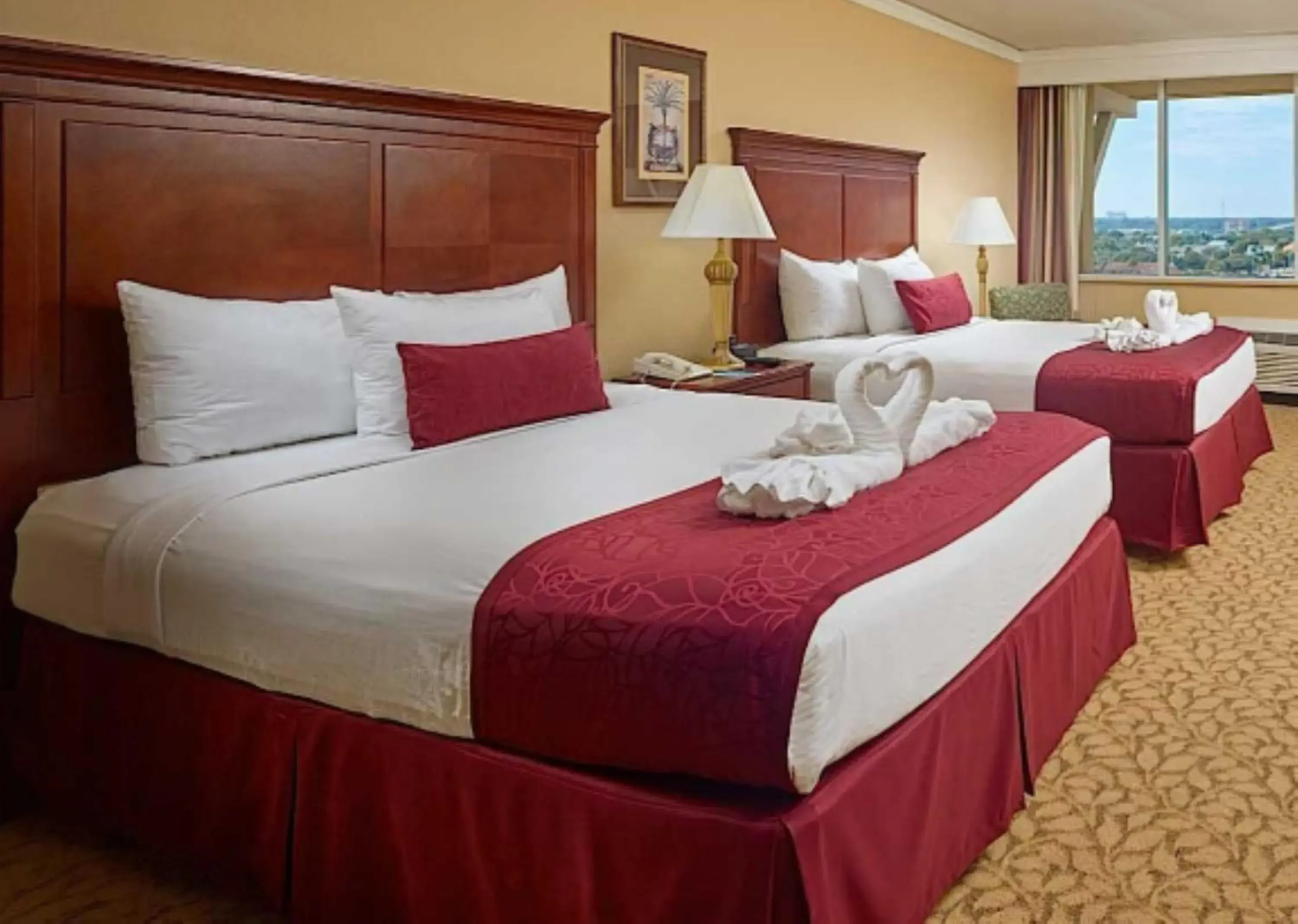 Bed in Plaza Resort & Spa