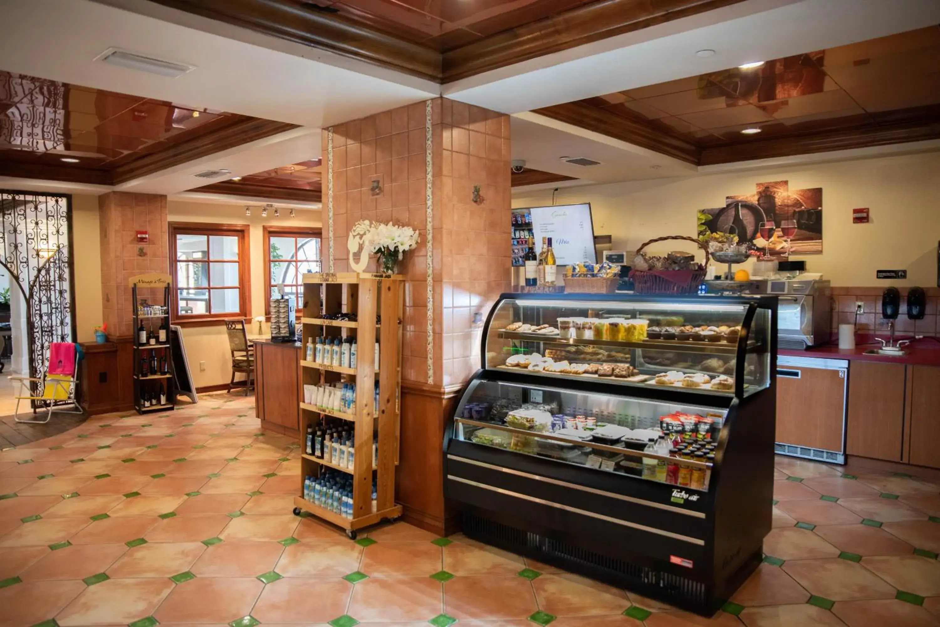 On-site shops in Plaza Resort & Spa