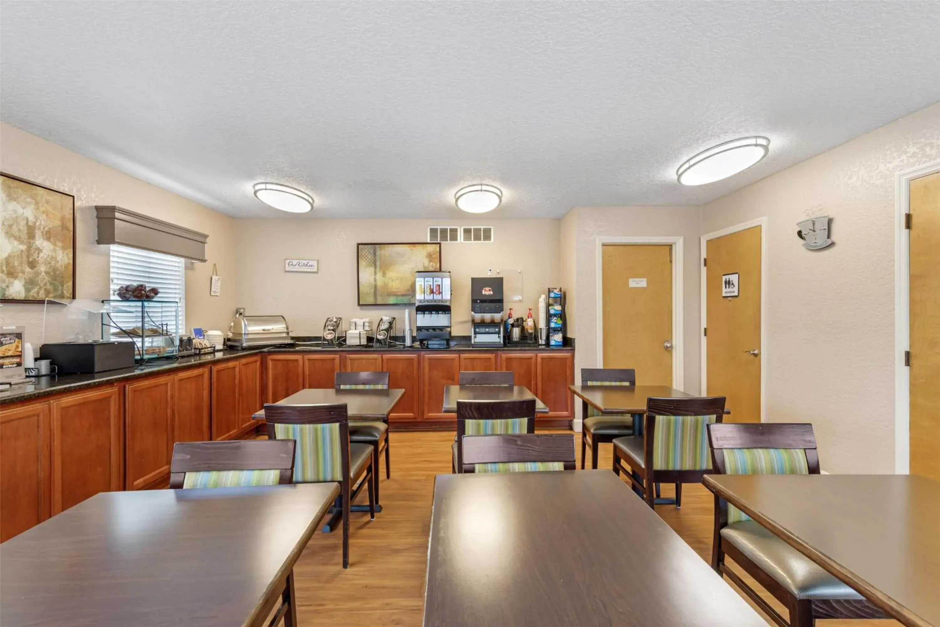 Breakfast in Best Western Space Shuttle Inn Breakfast in Best Western Space Shuttle Inn