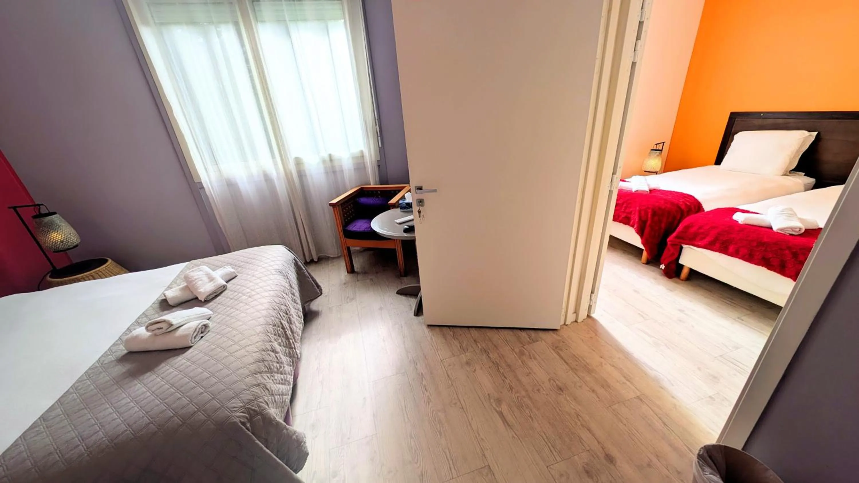 Photo of the whole room, Bed in MOODz HOTEL VIENNE