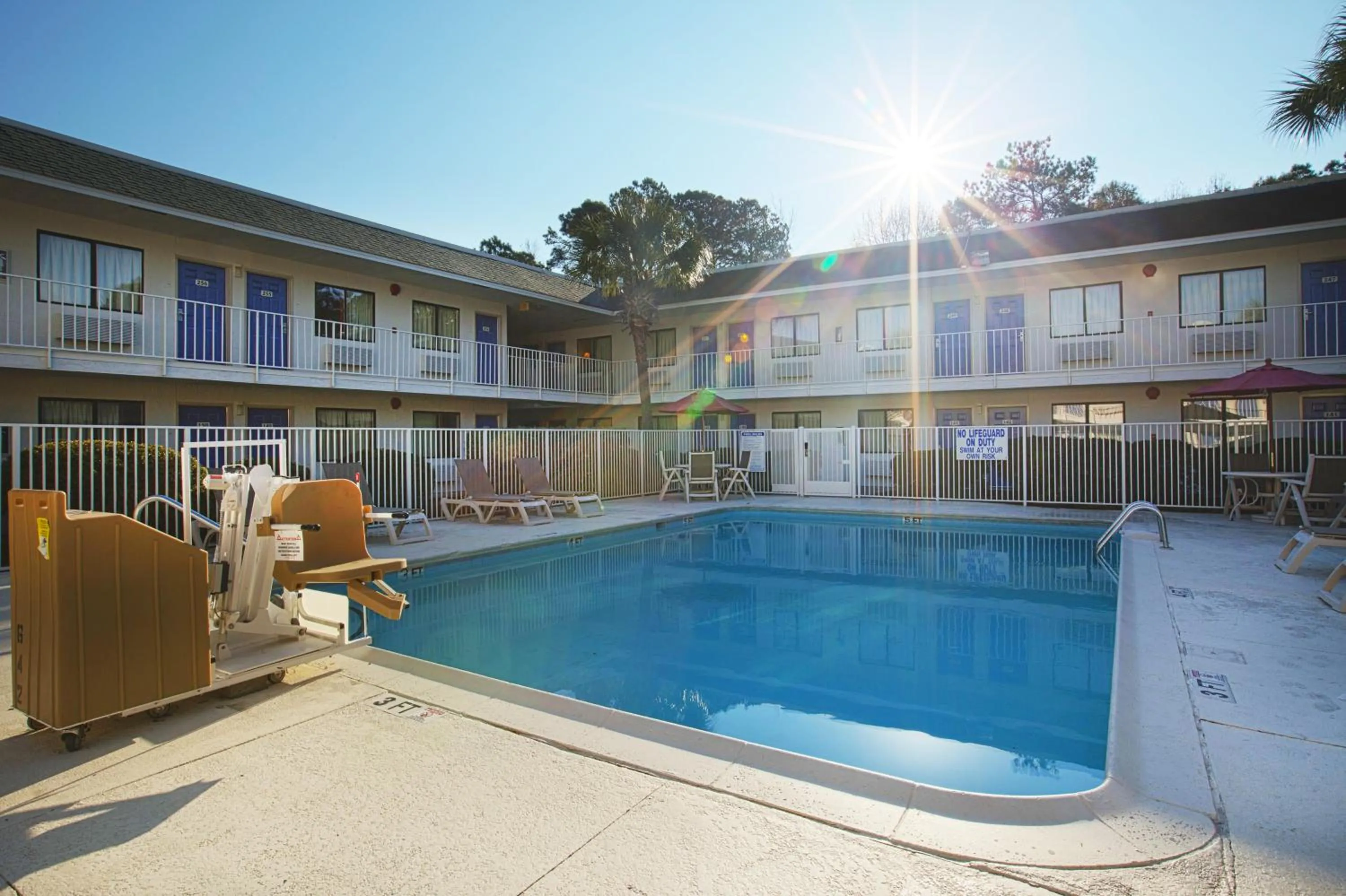 Swimming pool in North Charleston Lodge