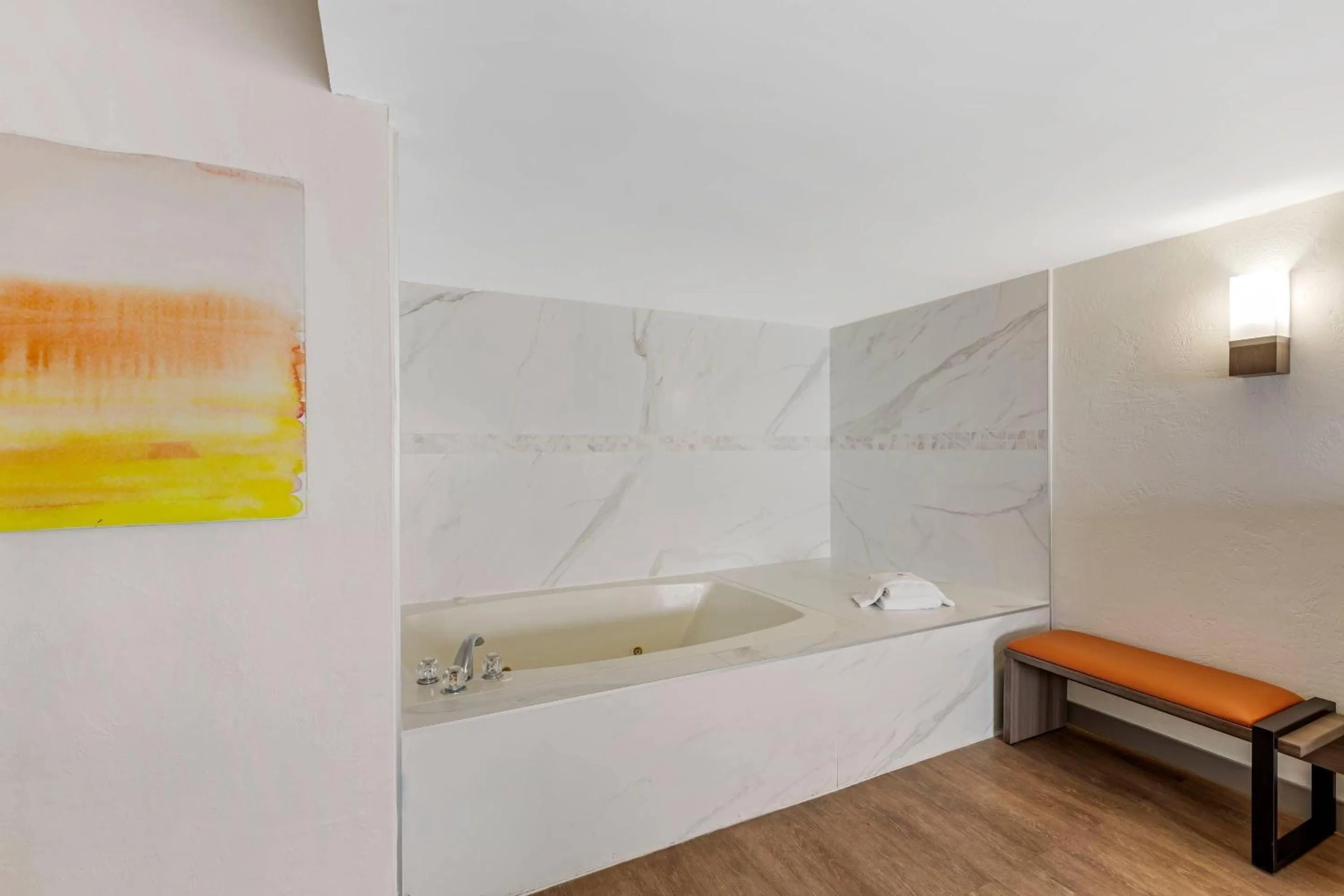 Bedroom in Comfort Inn & Suites Ormond Beach Oceanfront