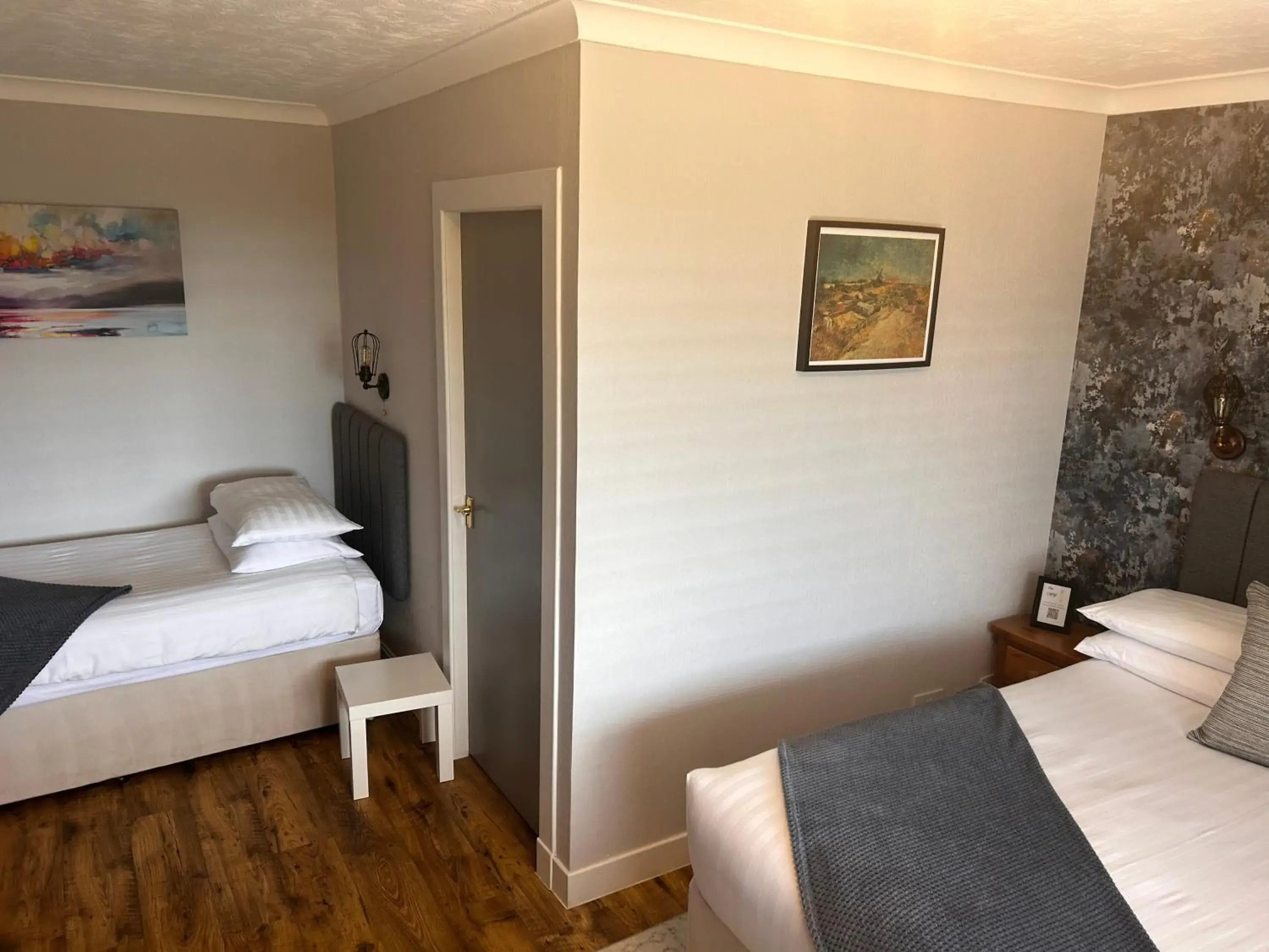 Deluxe Triple Room in Braeburn Guesthouse Deluxe Triple Room in Braeburn Guesthouse