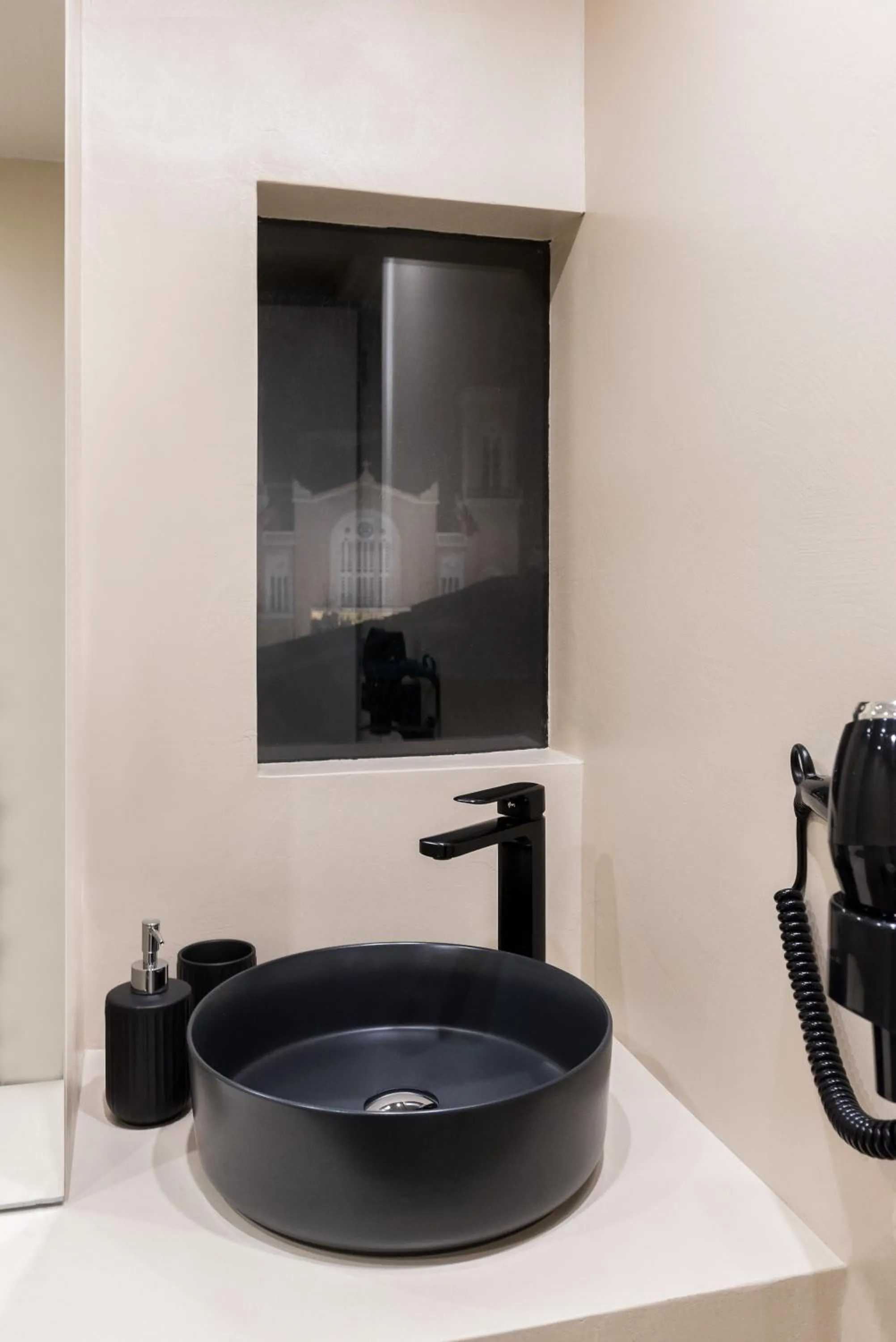 Bathroom in Ciel Living Athens