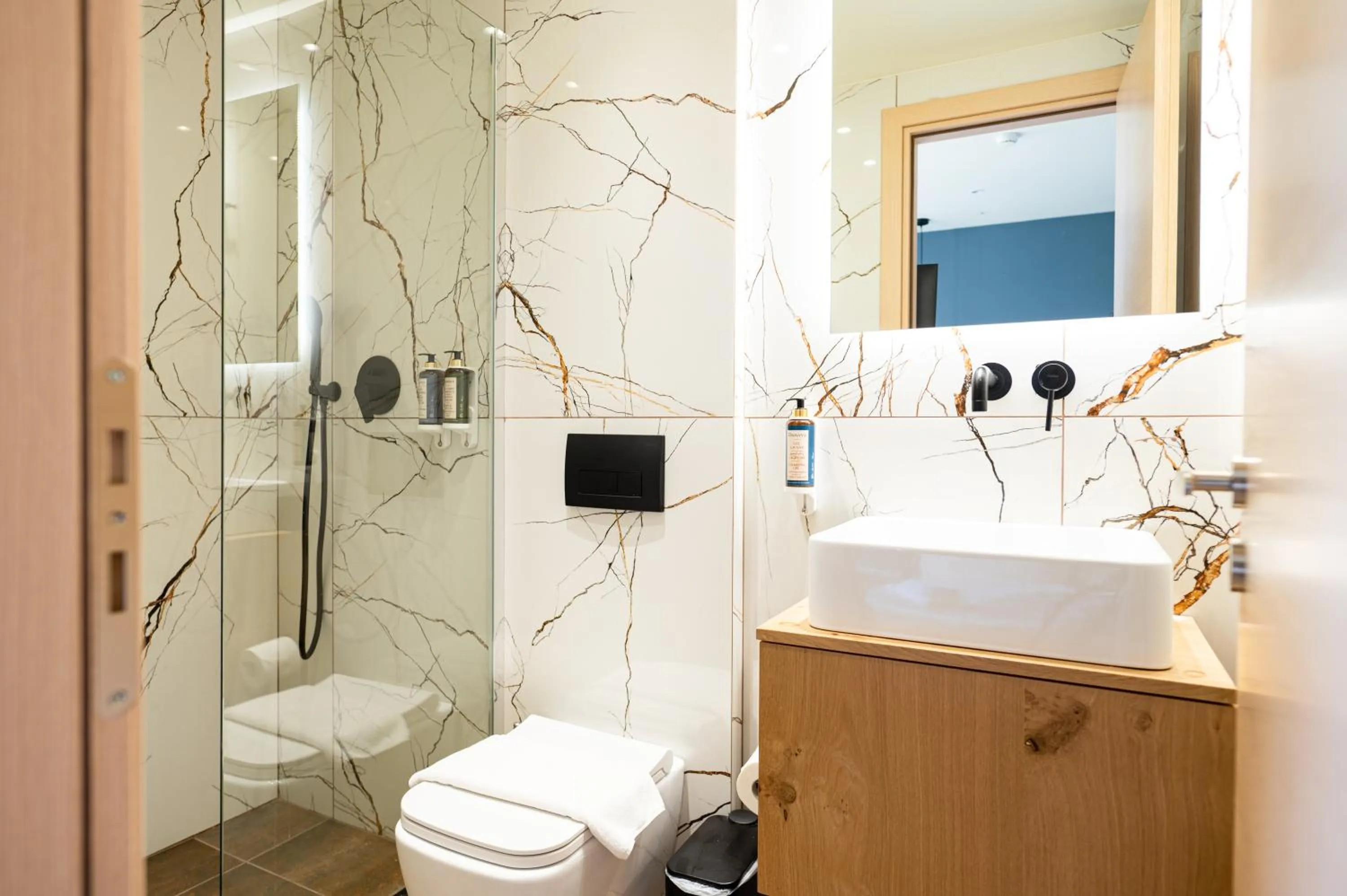 Shower in Ciel Living Athens