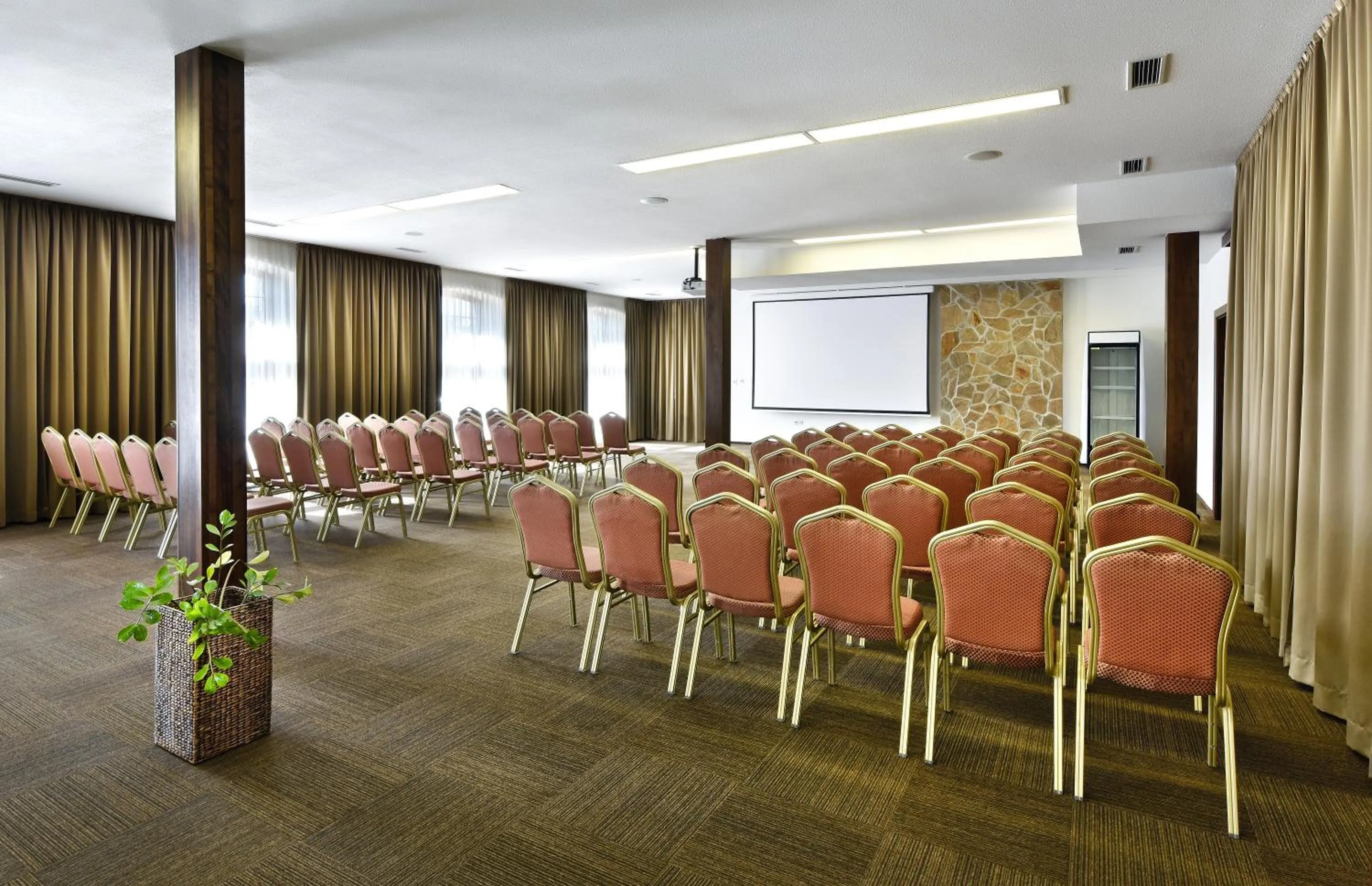 Business facilities in Rezort Masarykov dvor