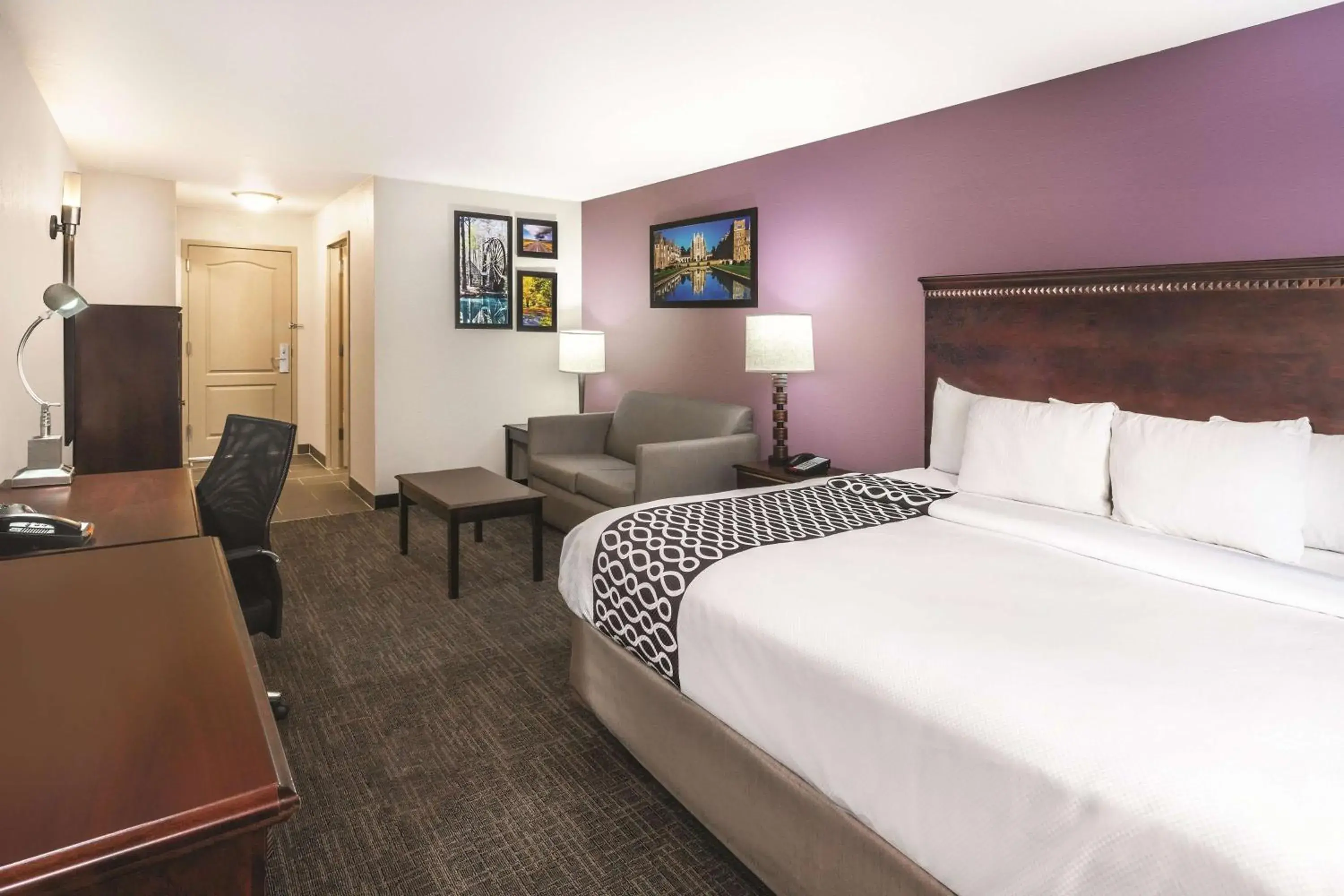 Executive Room King Bed in La Quinta by Wyndham Rome Executive Room King Bed in La Quinta by Wyndham Rome