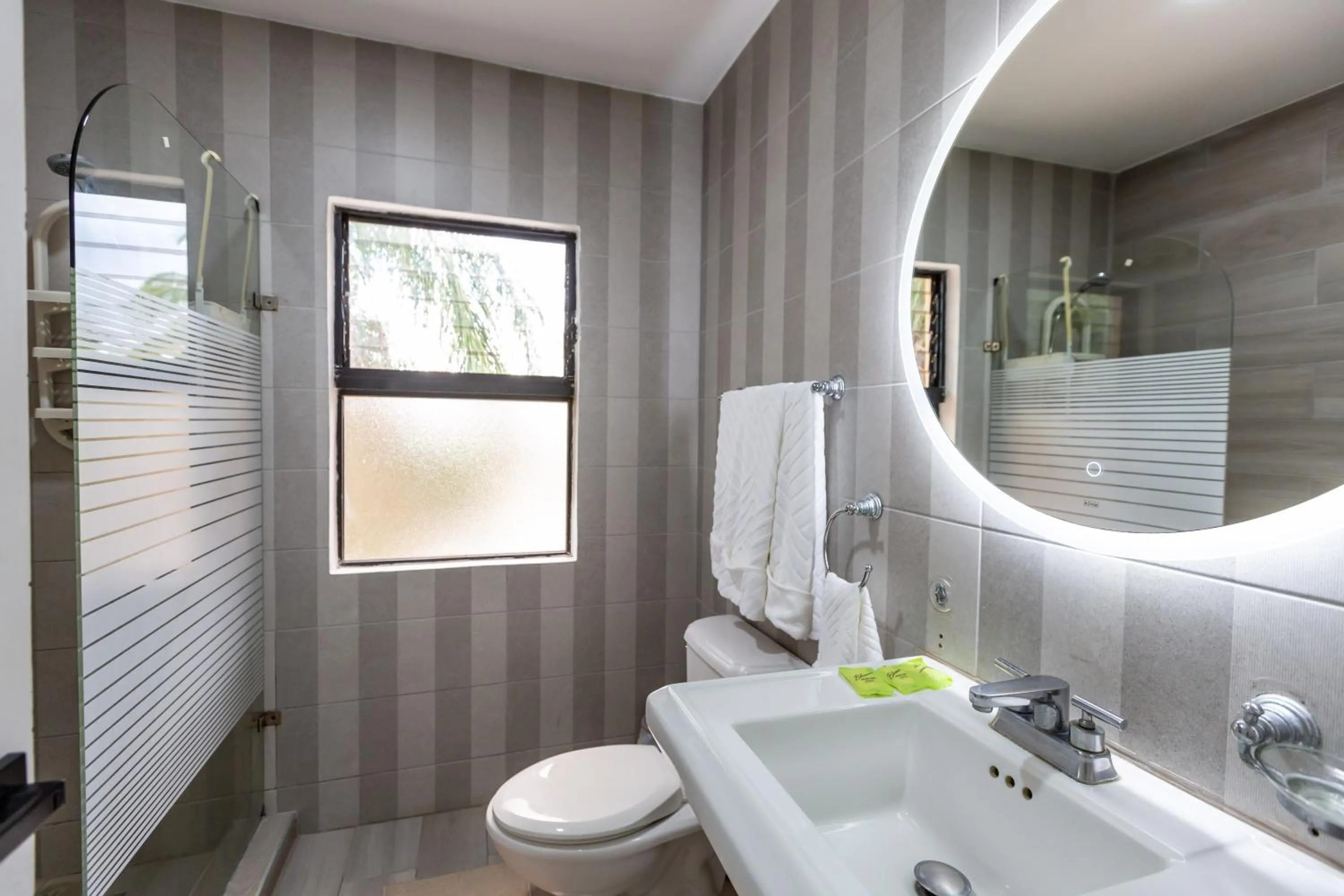 Villa at Metro Country Club with Private Pool