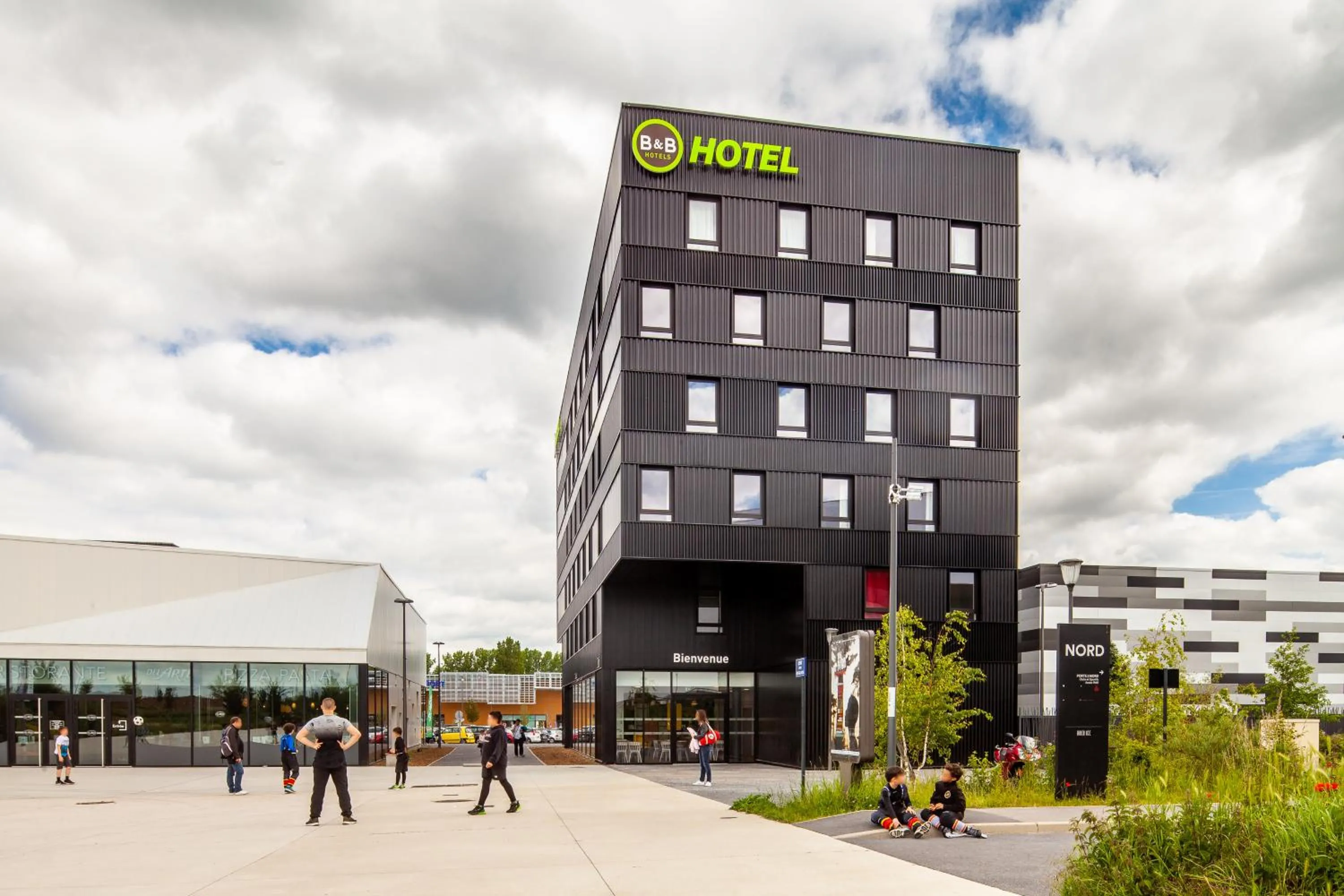 Property building in B&B HOTEL Cergy Saint Christophe