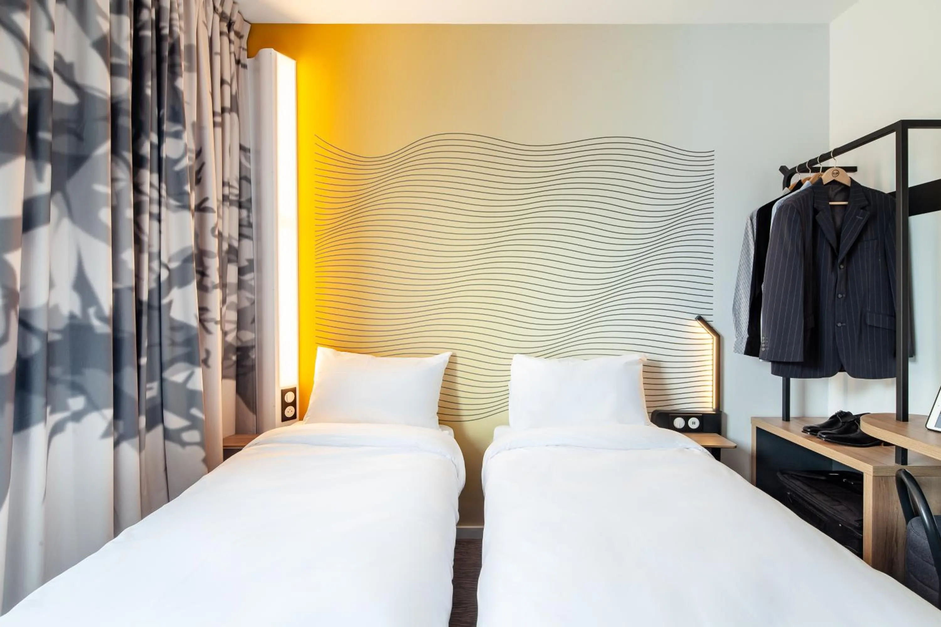 Bedroom, Bed in B&B HOTEL Cergy Saint Christophe