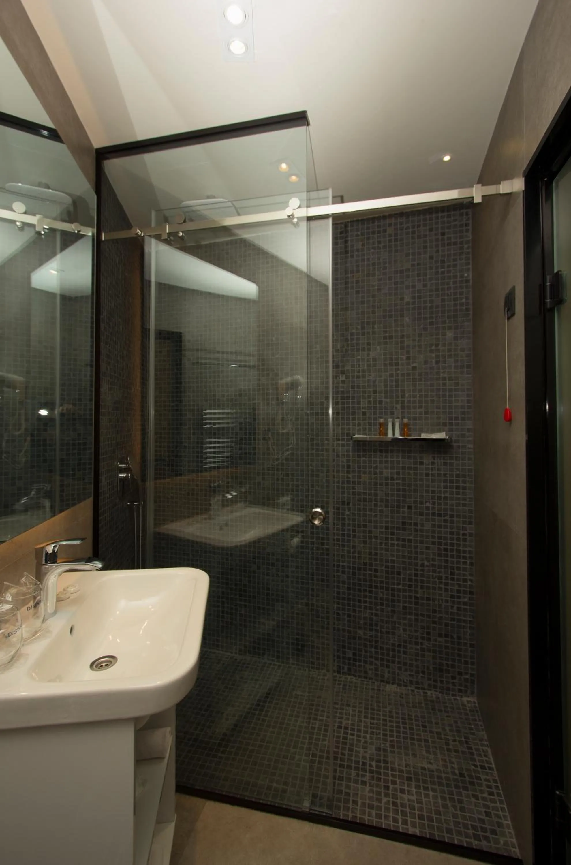 BOUTIQUE 25h by Eva stay 018