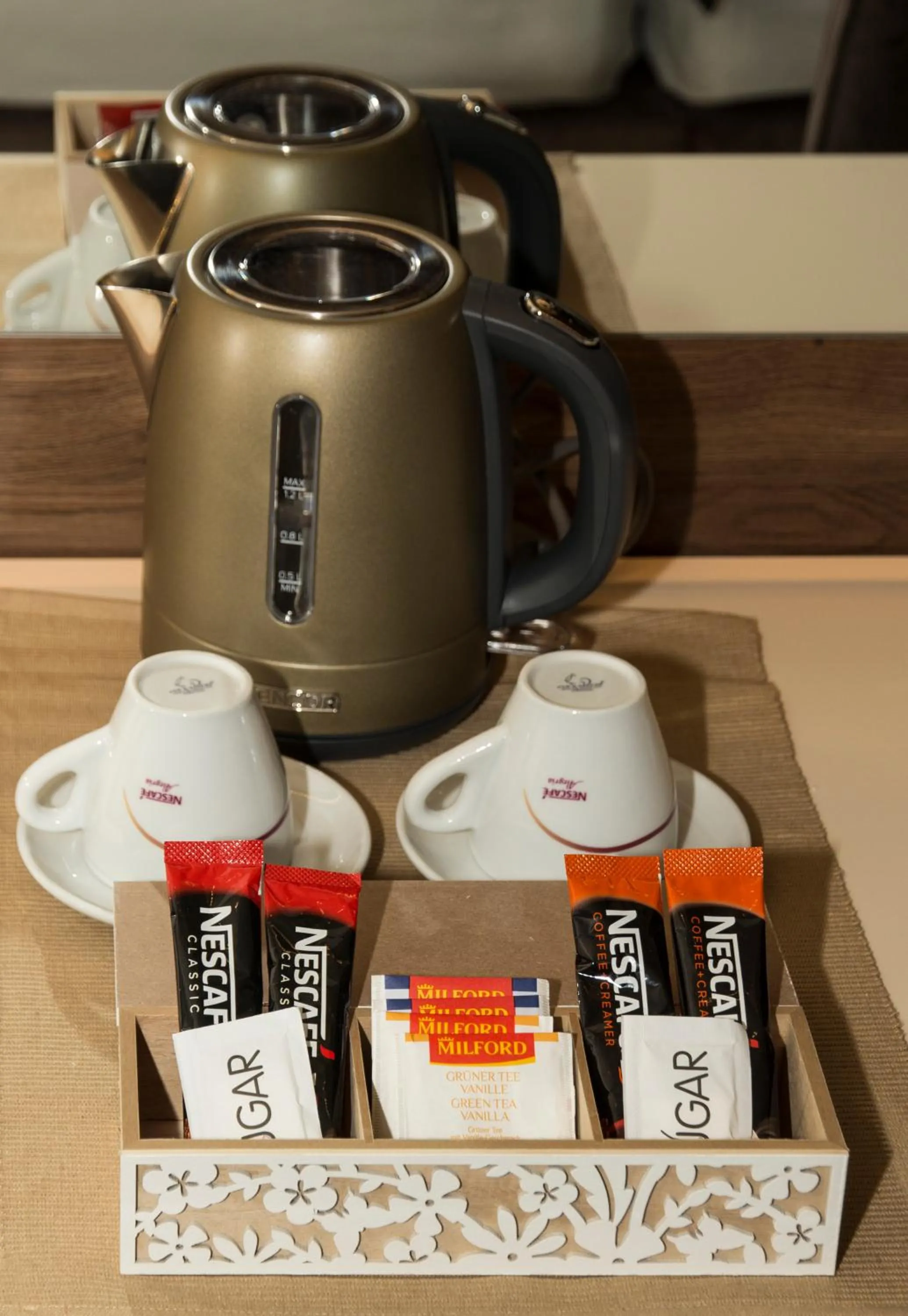 BOUTIQUE 25h by Eva stay 018