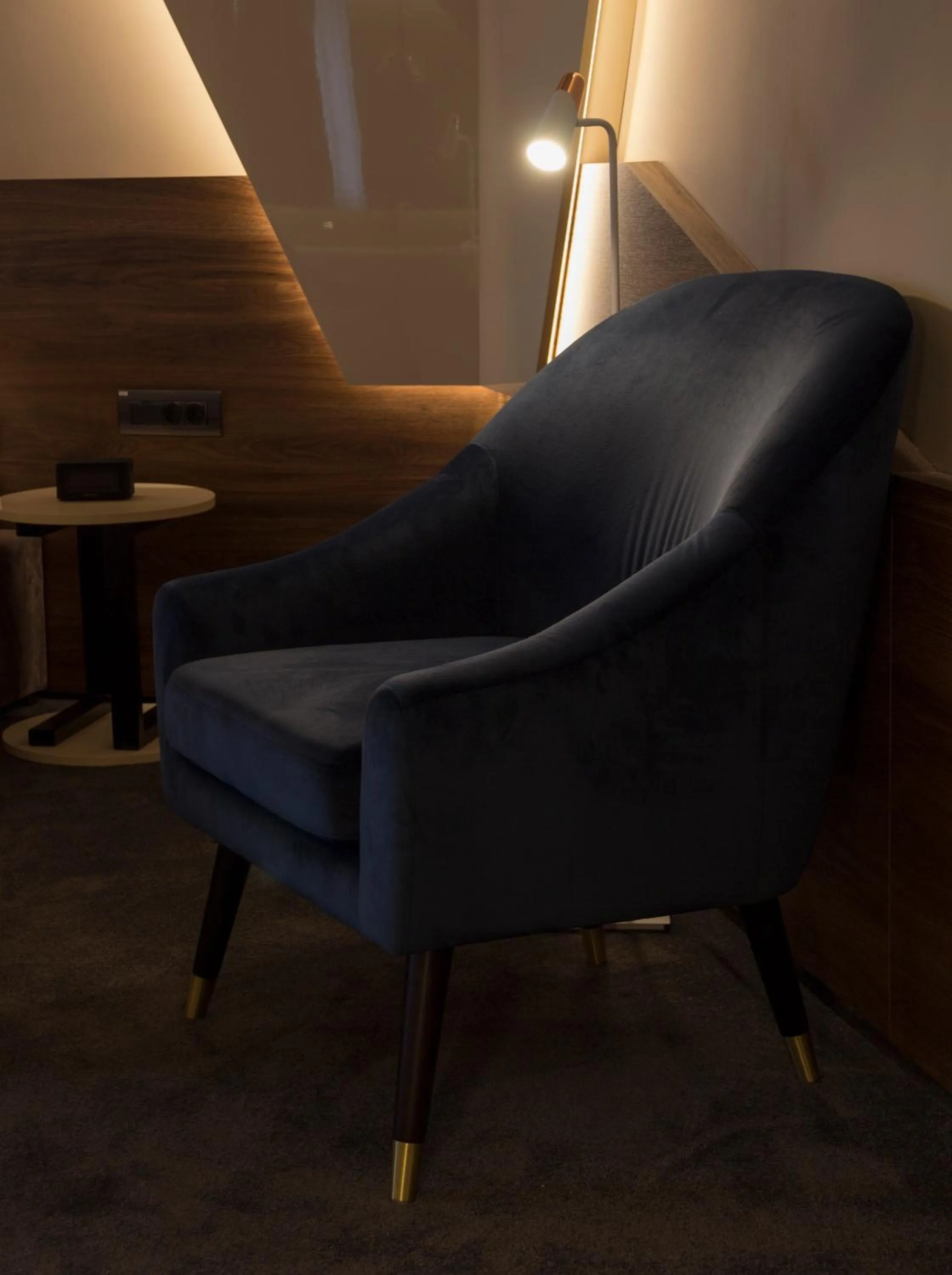 BOUTIQUE 25h by Eva stay 018