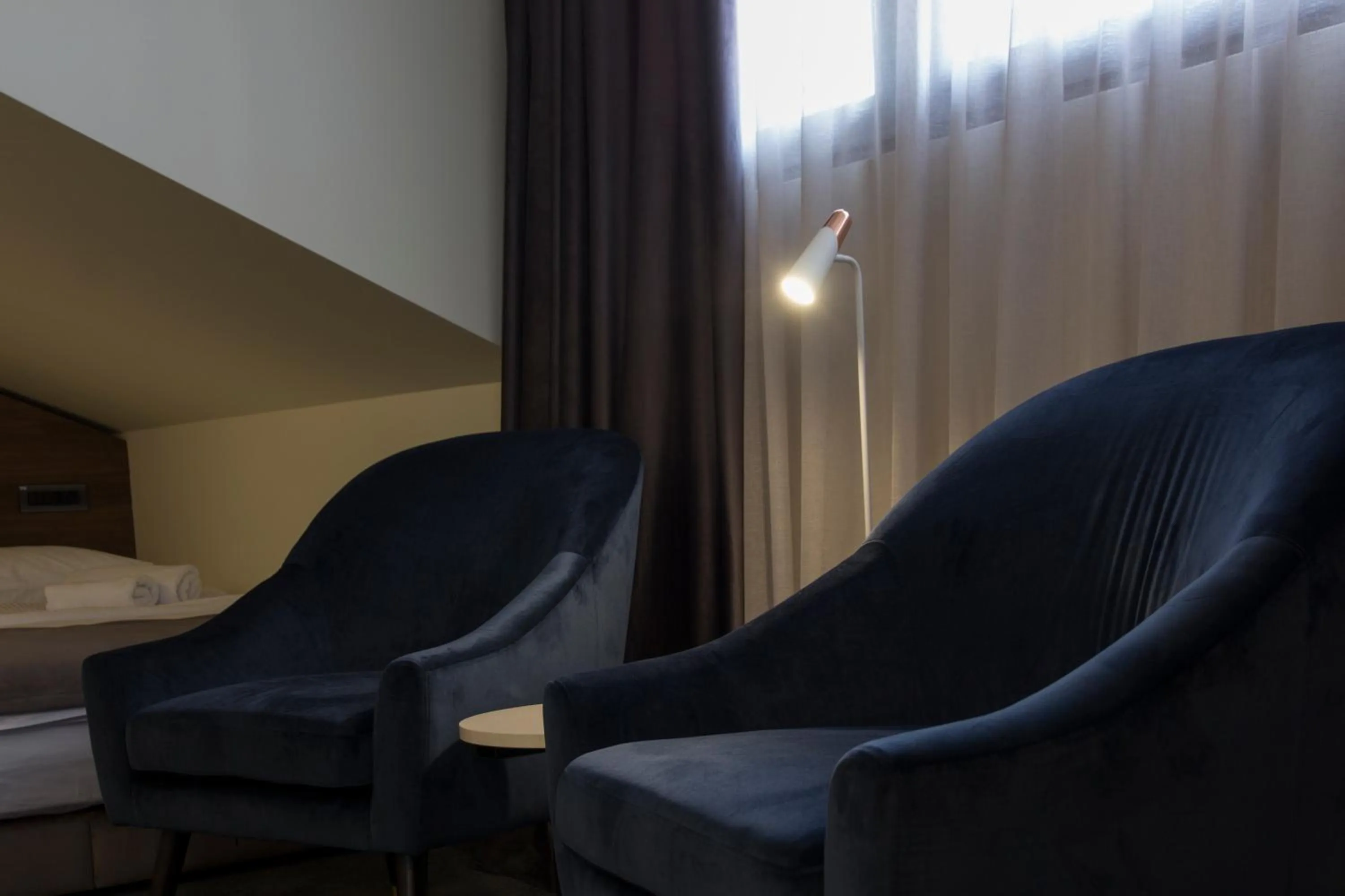 BOUTIQUE 25h by Eva stay 018