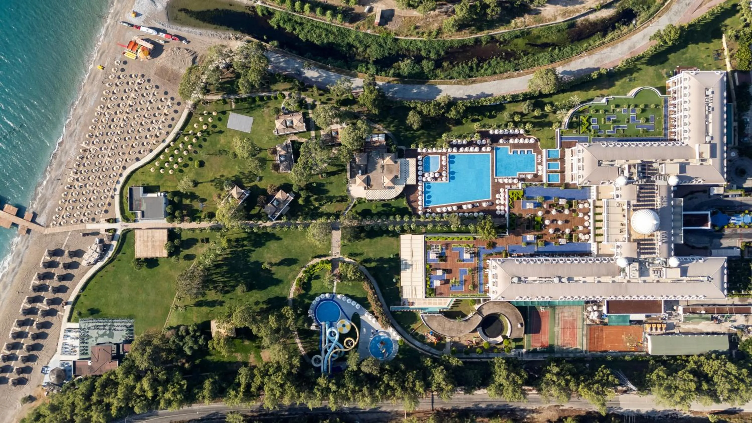 Property building in Juju Premier Palace Hotel