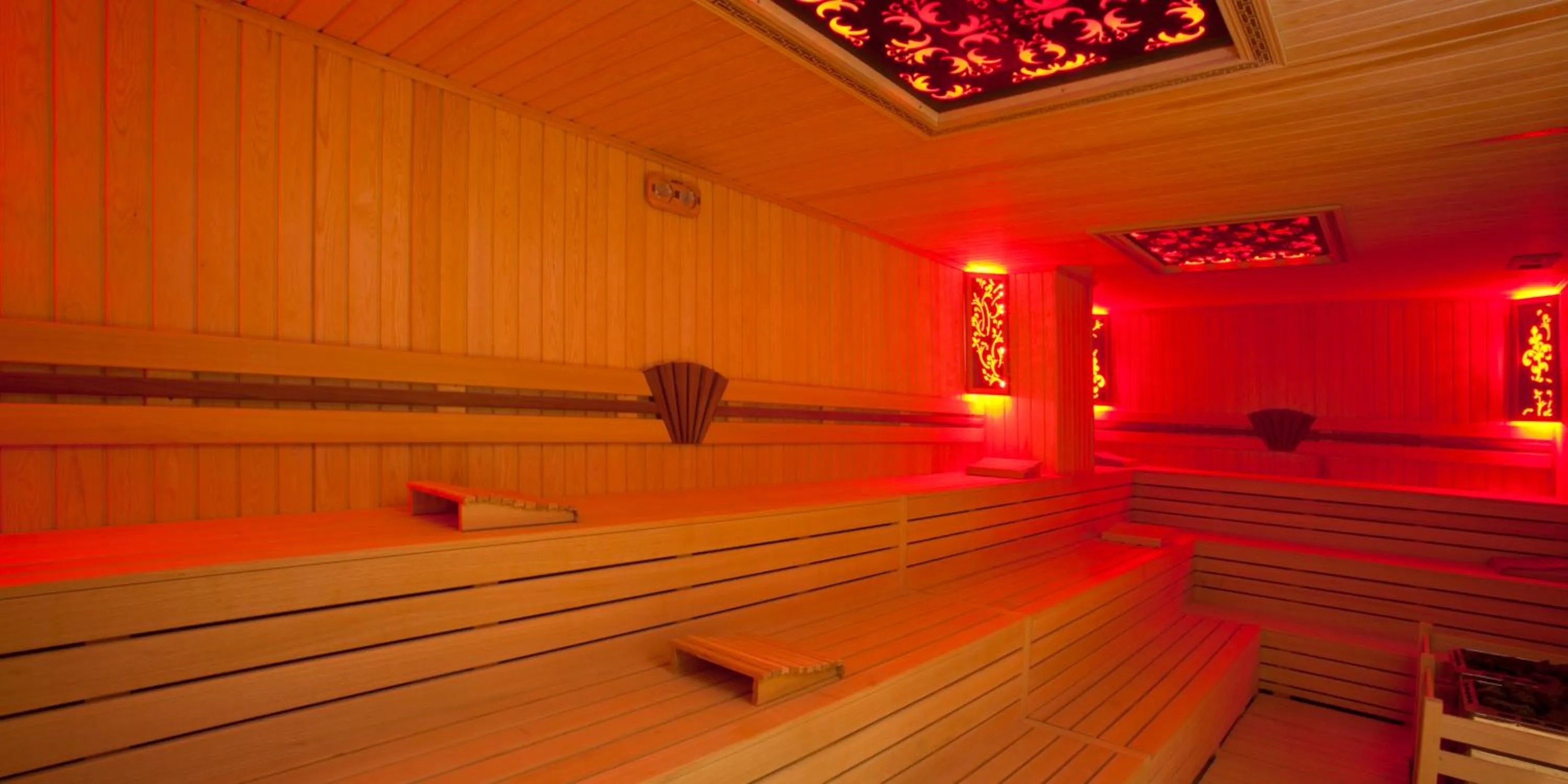 Sauna in Juju Premier Palace Hotel
