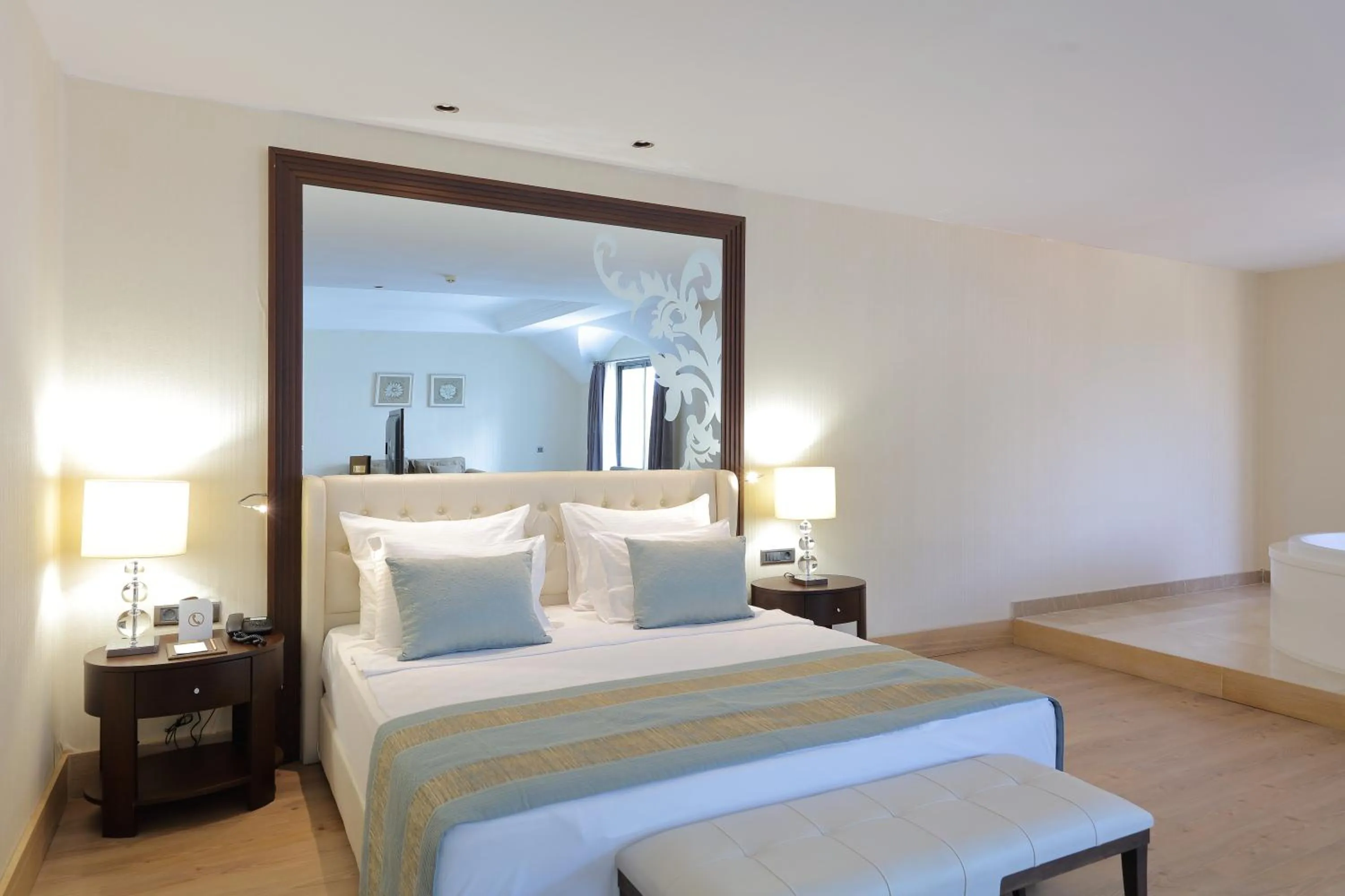 Bed in Juju Premier Palace Hotel