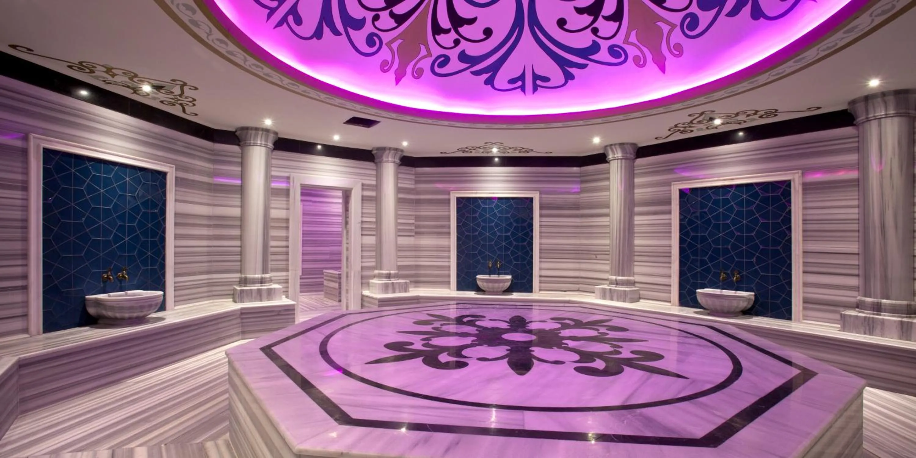 Public Bath in Juju Premier Palace Hotel