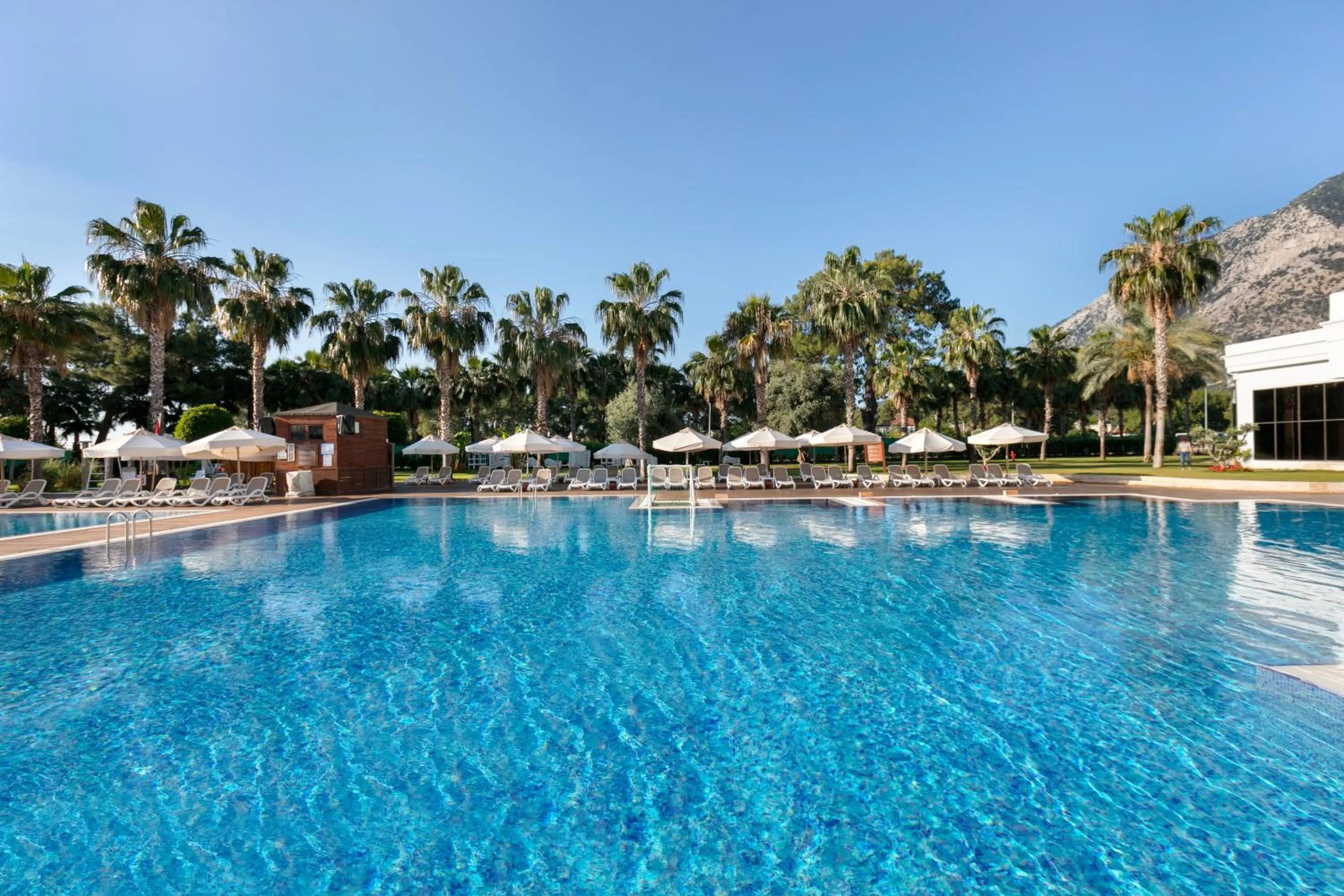 Pool view in Juju Premier Palace Hotel-Ultra All Inclusive