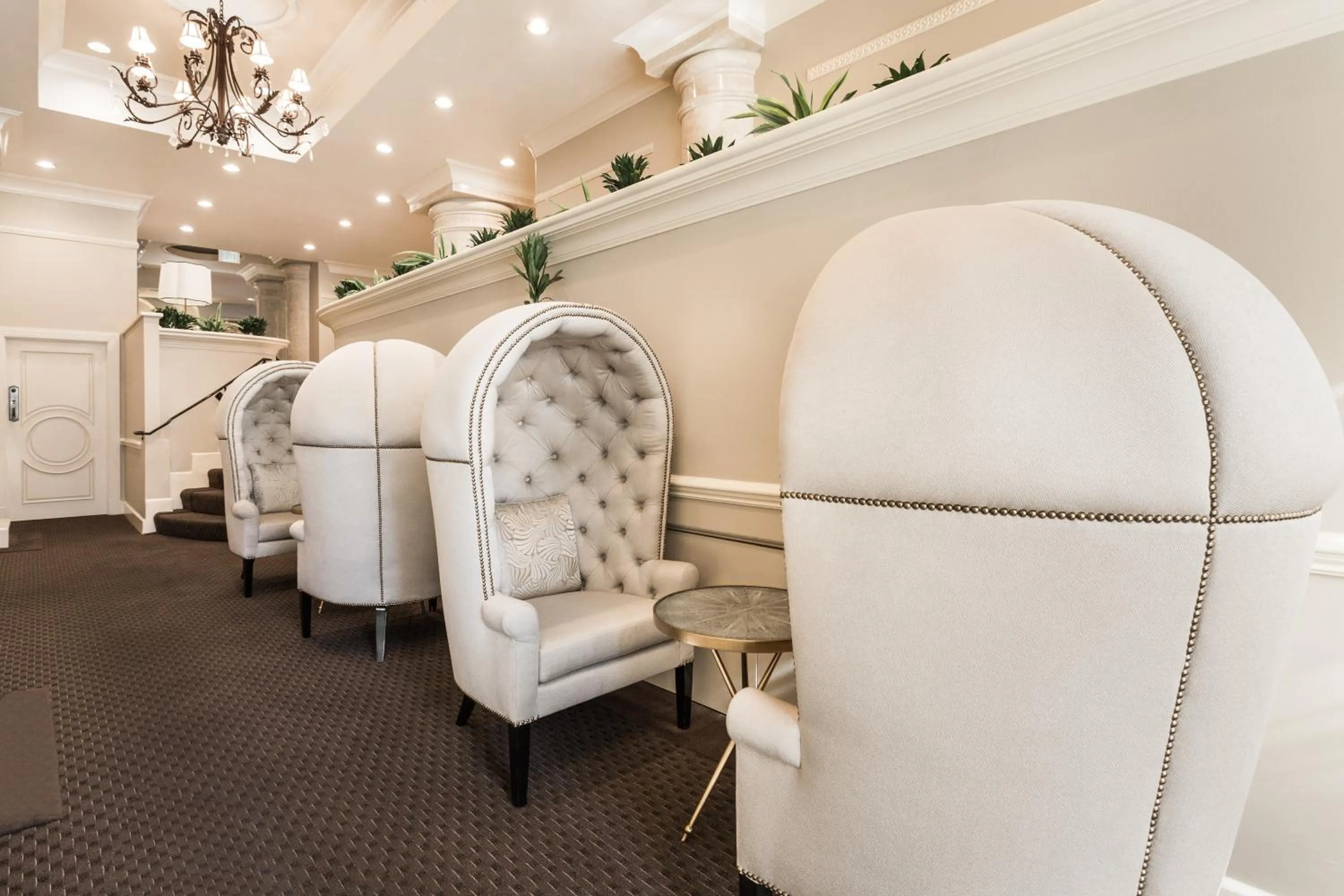 Lobby or reception in Montecito Inn