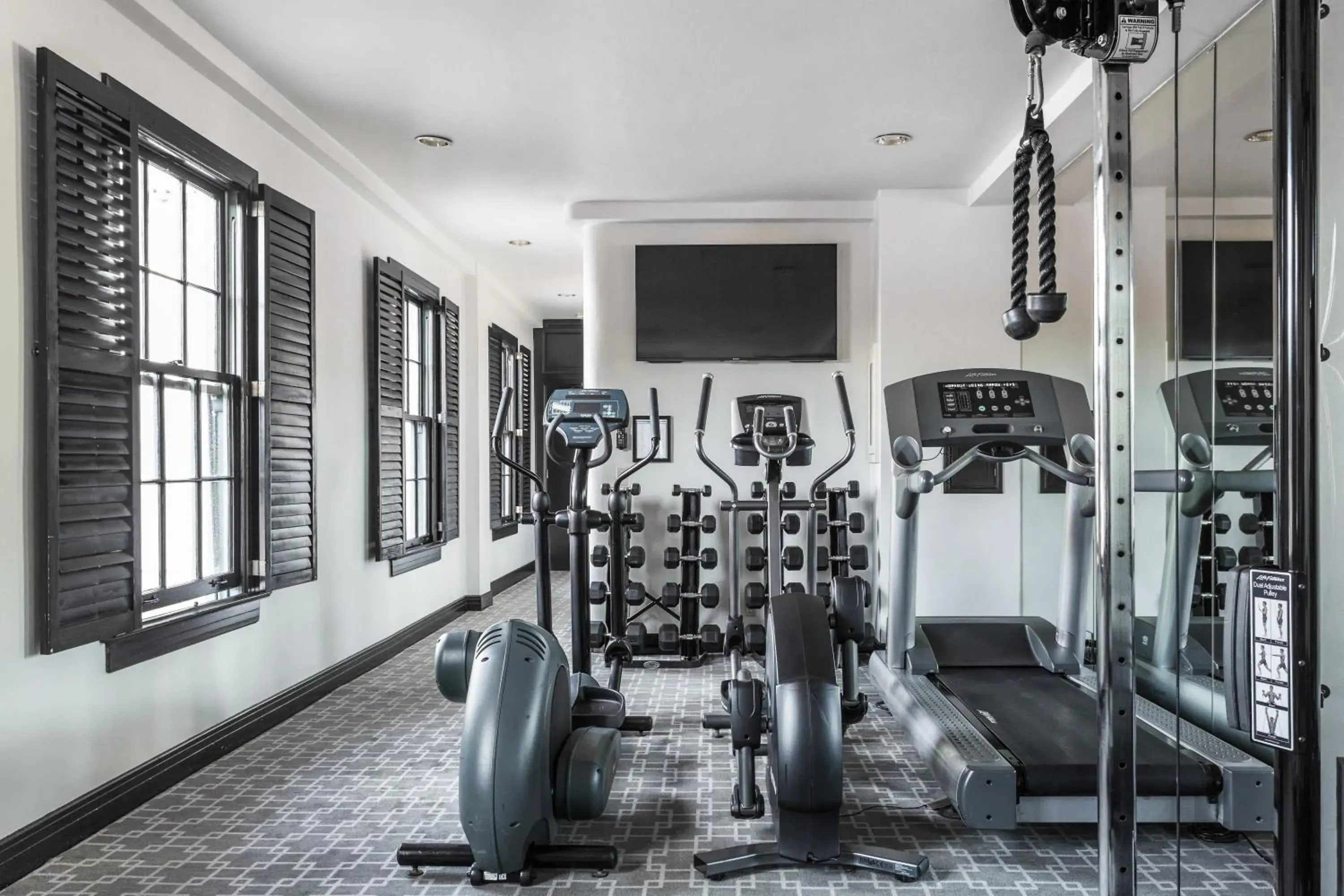 Fitness centre/facilities in Montecito Inn Fitness centre/facilities in Montecito Inn