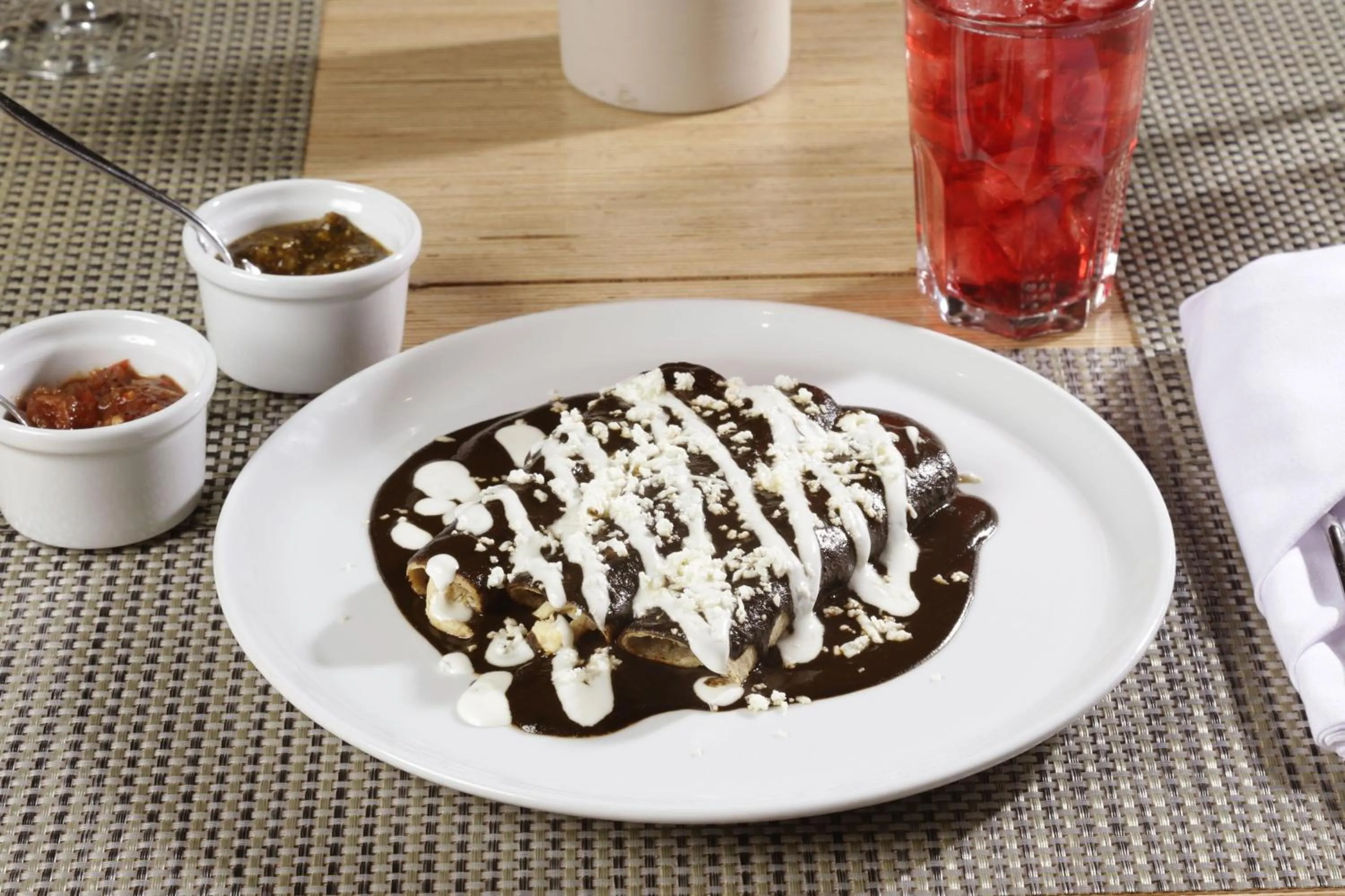 Restaurant/places to eat in City Express Suites by Marriott Ciudad de México Santa Fe