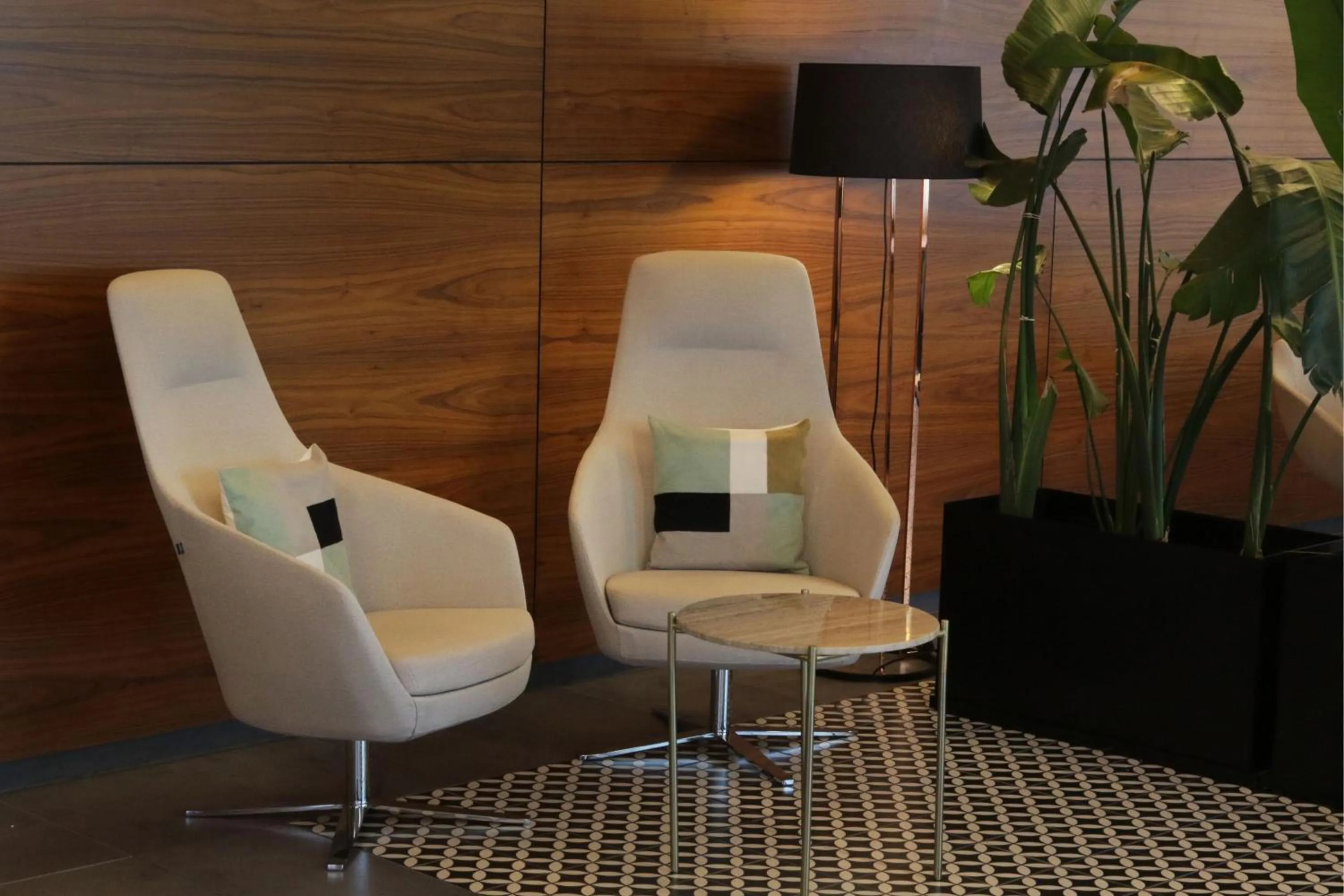 Lobby or reception in City Express Suites by Marriott Ciudad de México Santa Fe