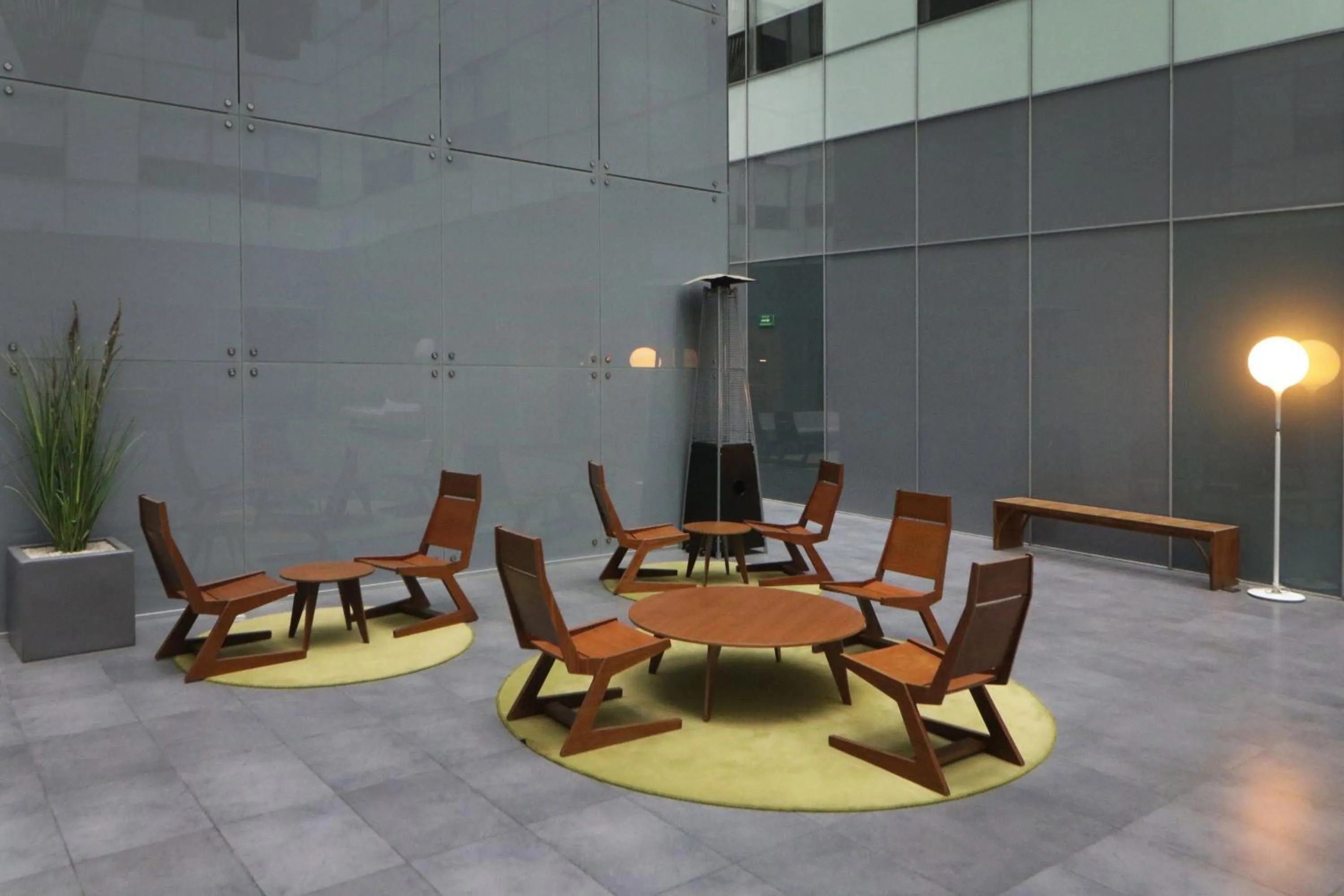 Lobby or reception in City Express Suites by Marriott Ciudad de México Santa Fe