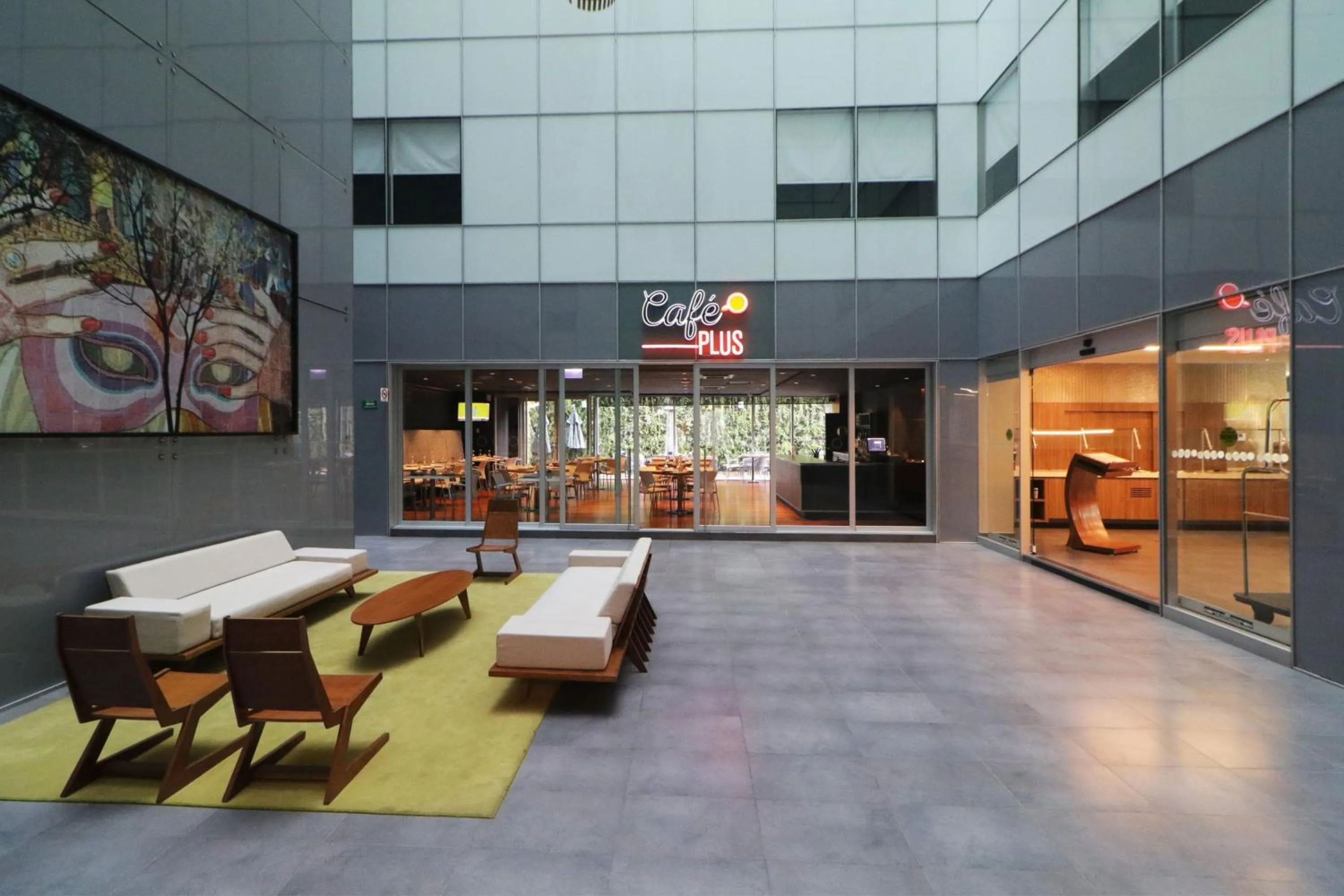 Lobby or reception in City Express Suites by Marriott Ciudad de México Santa Fe