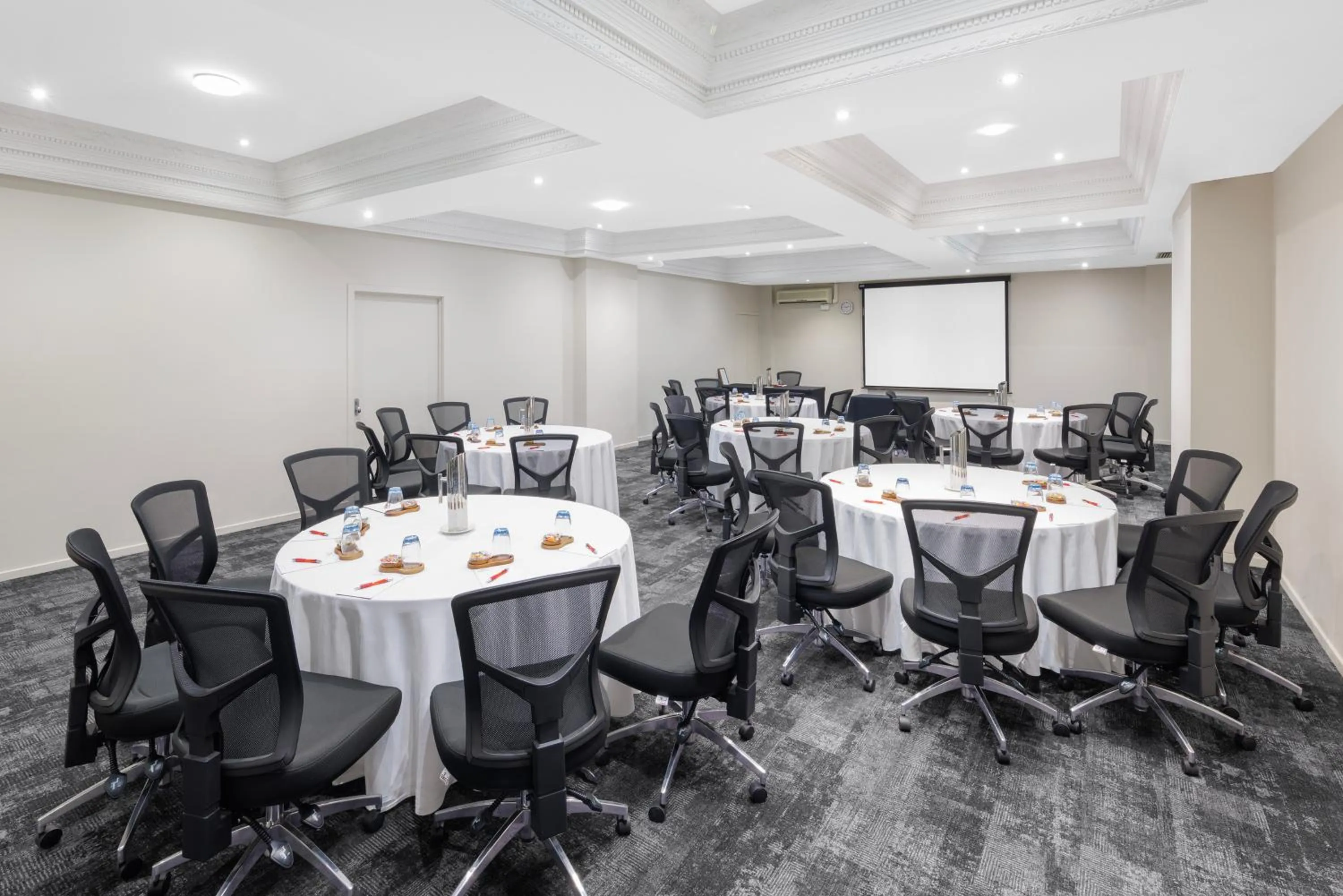 Meeting/conference room in Hotel Grand Chancellor Melbourne