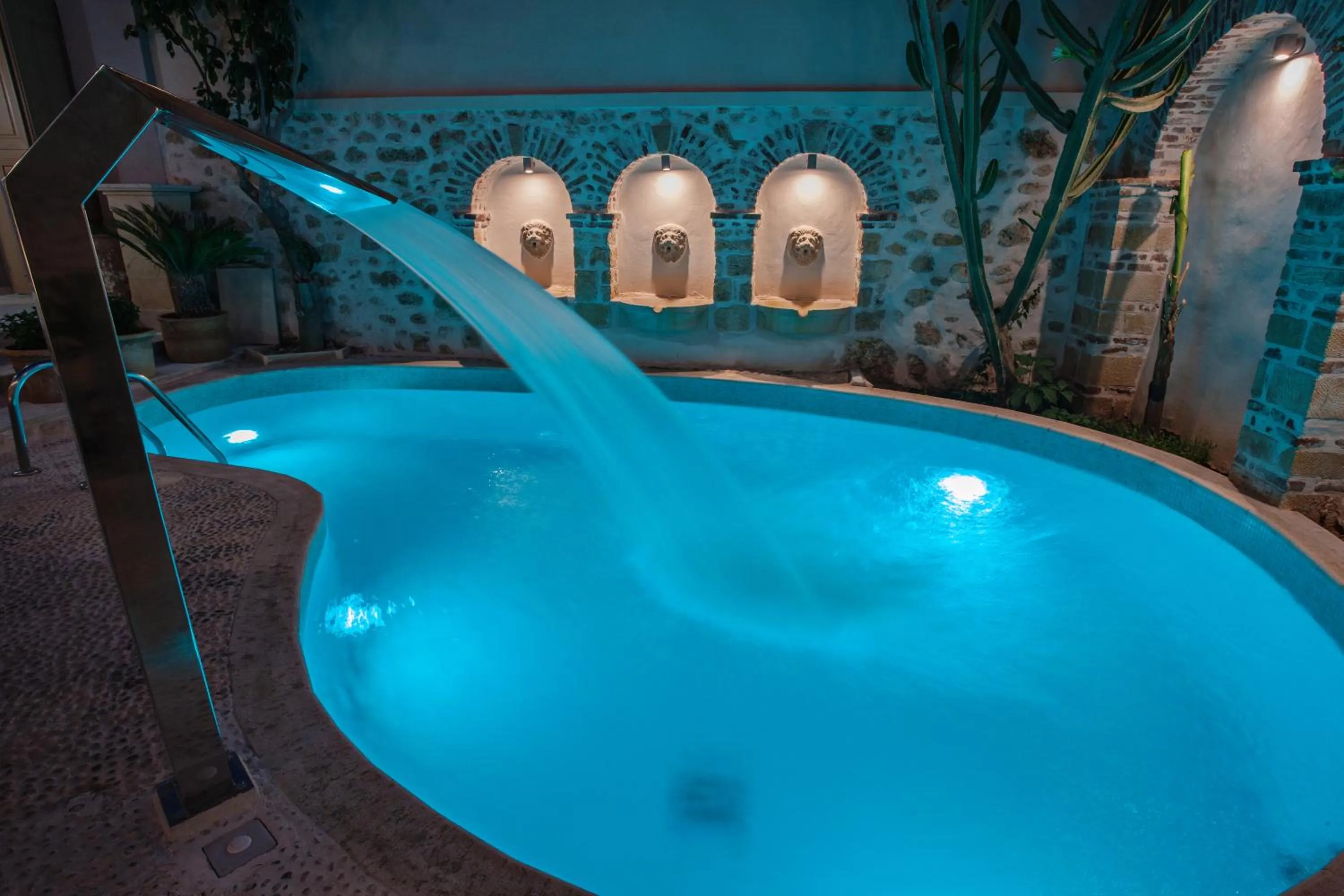 Swimming pool in Thalassa Boutique Hotel