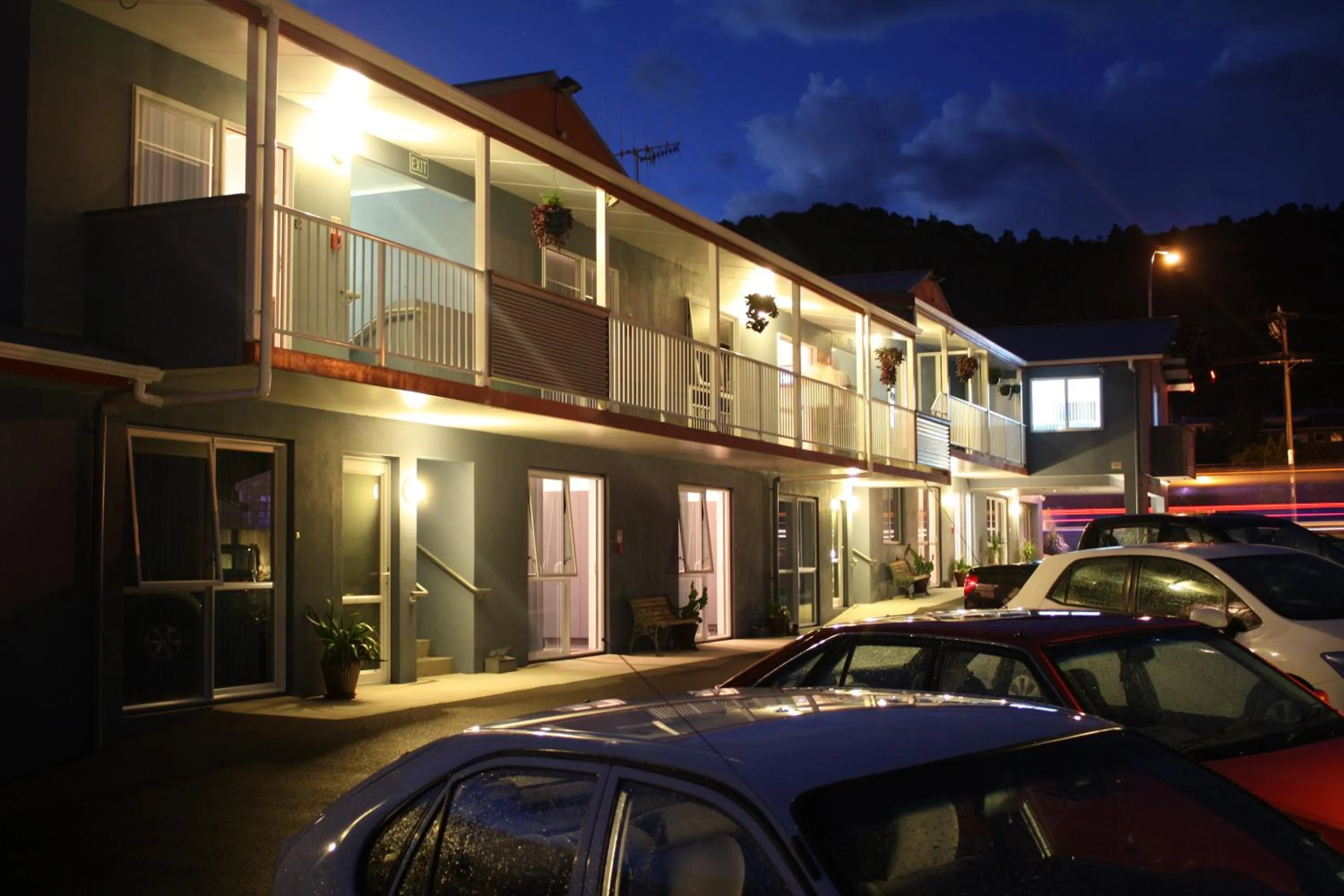 Property building in Avenue Heights Motel