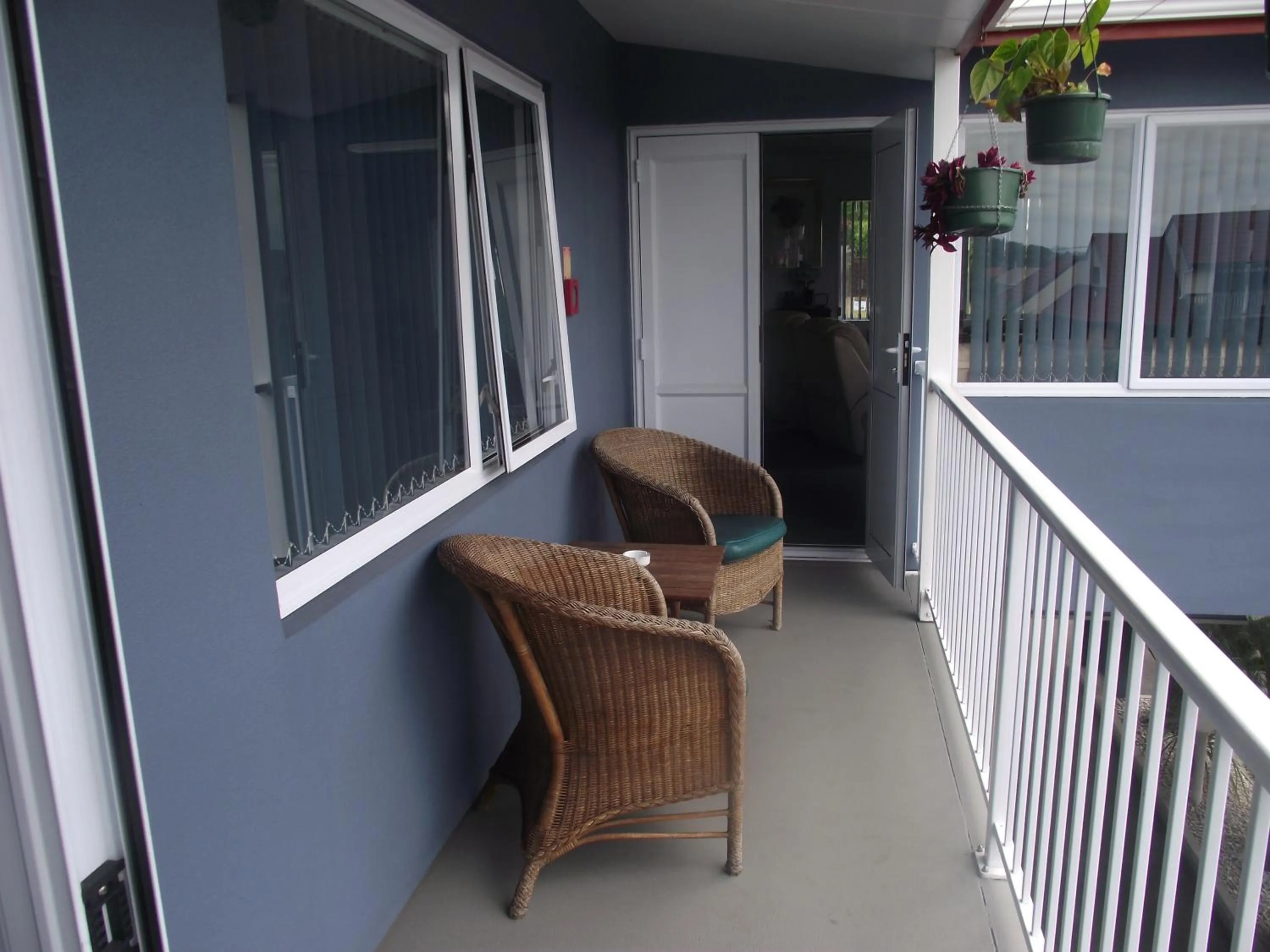 Balcony/Terrace in Avenue Heights Motel